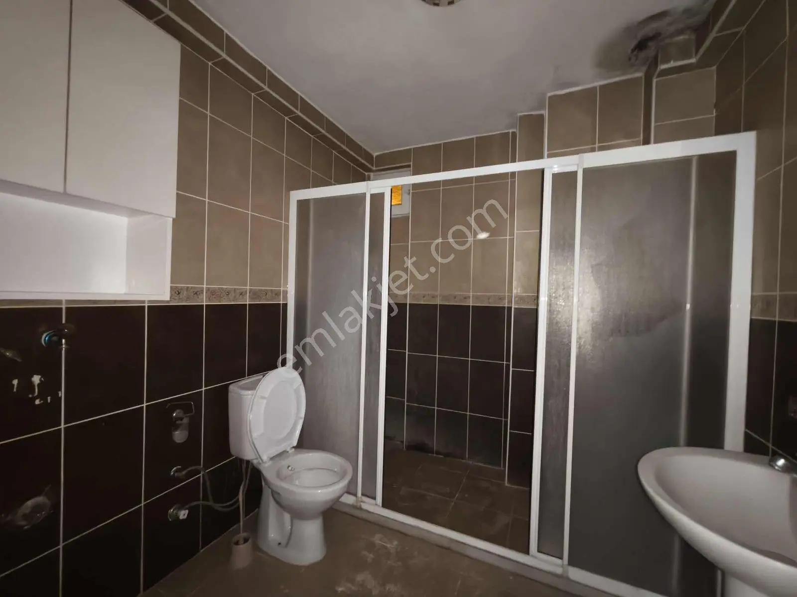 Üniversite Caddesi Üzeri Mükemmel Konumda 3+1 Satılık Daire — fotoğraf 19