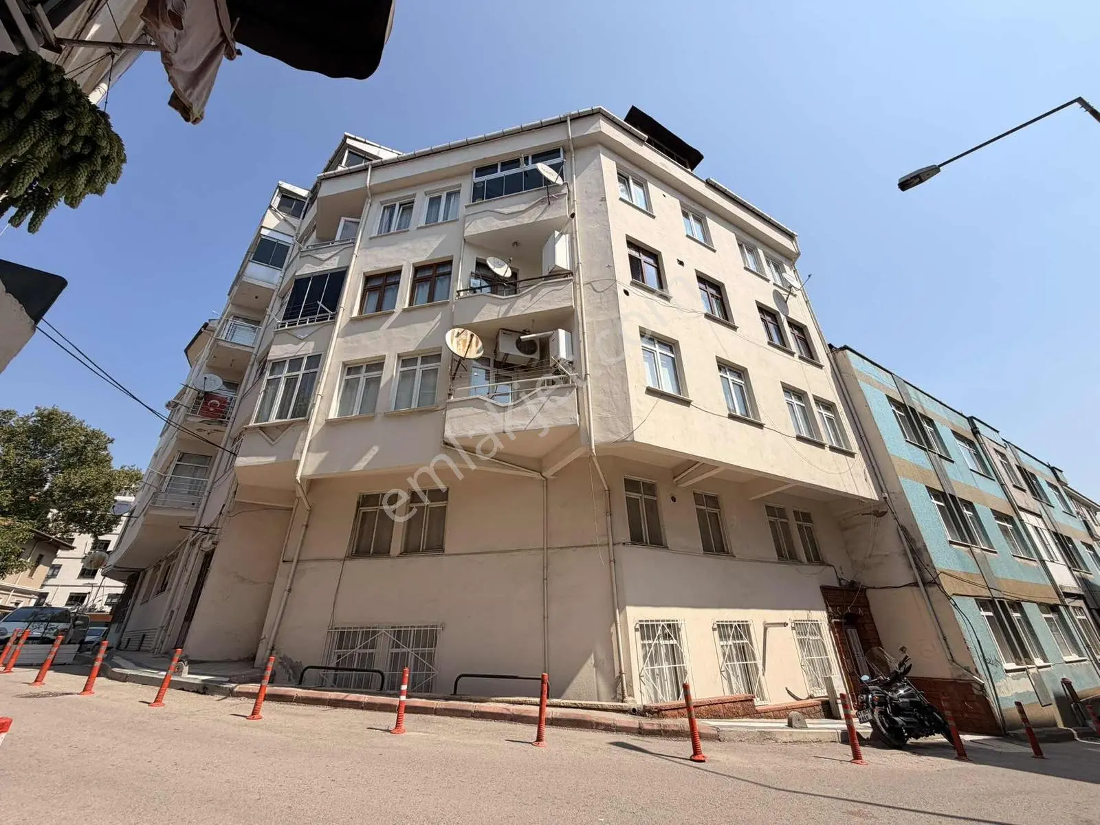 Asayra Emlaktan Çarşı Merkezde Deniz Man. Satılık Daire
