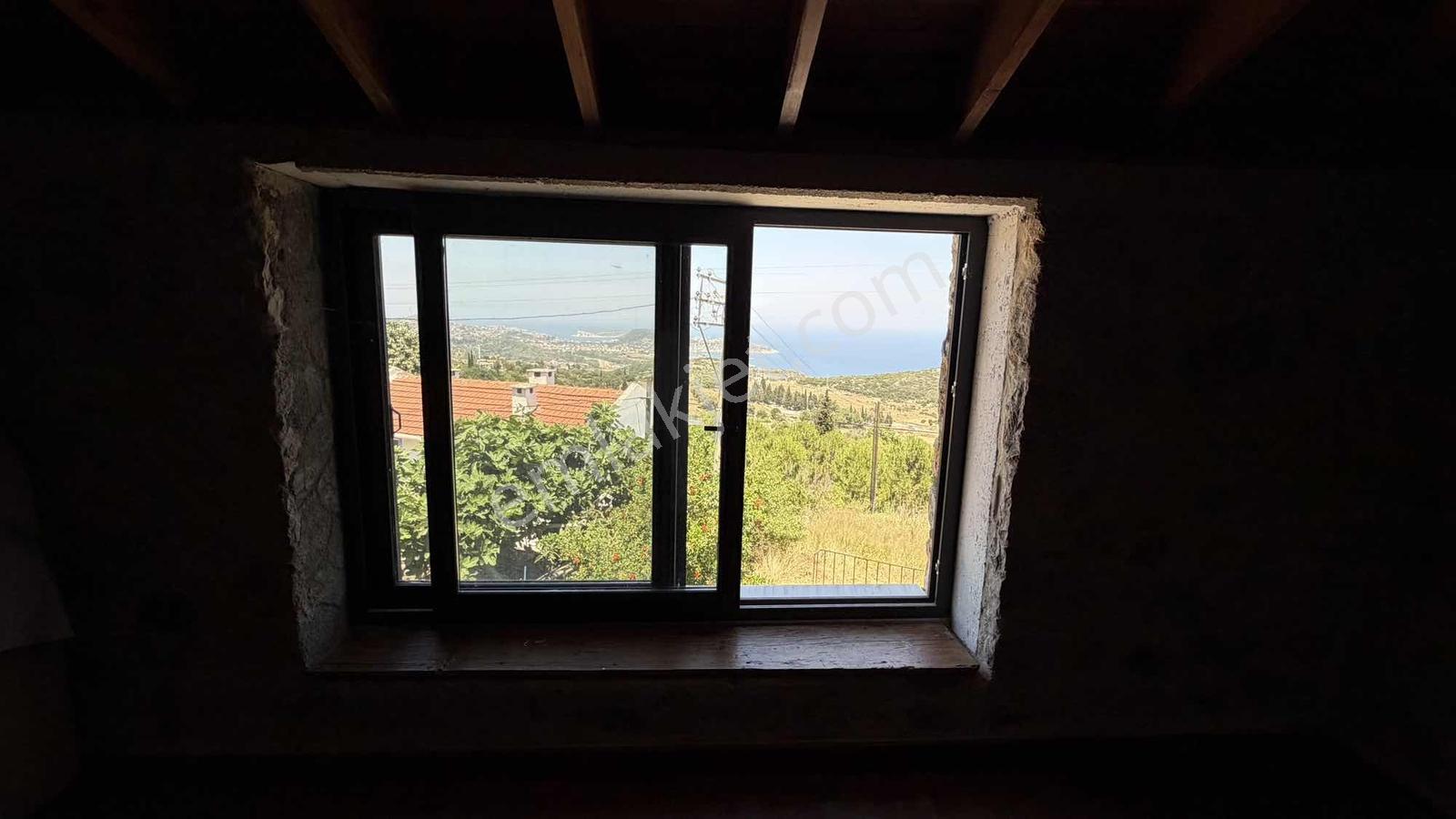 Deniz Manzaralı Satılık Taş Ev — fotoğraf 22