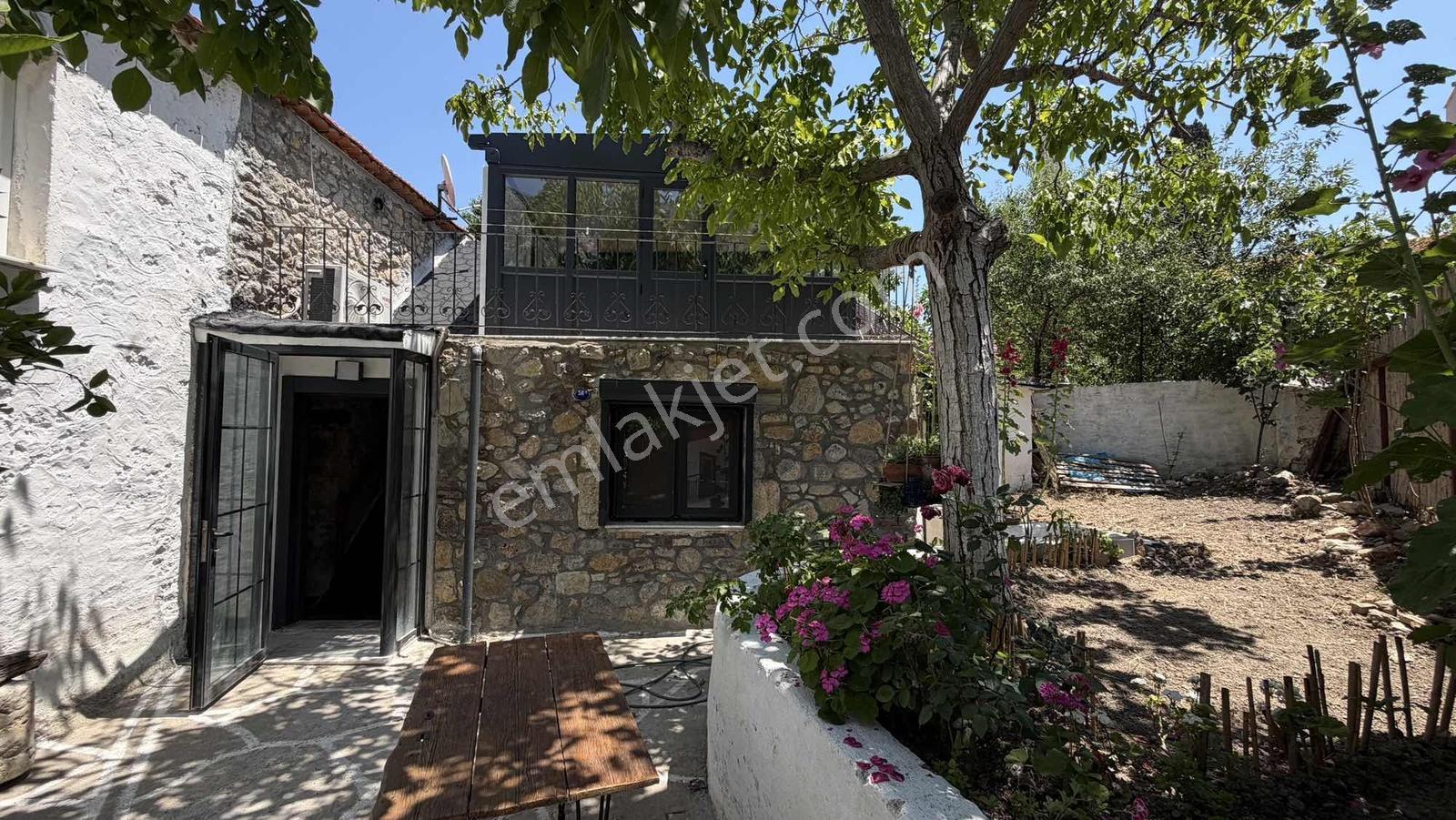 Deniz Manzaralı Satılık Taş Ev — fotoğraf 29