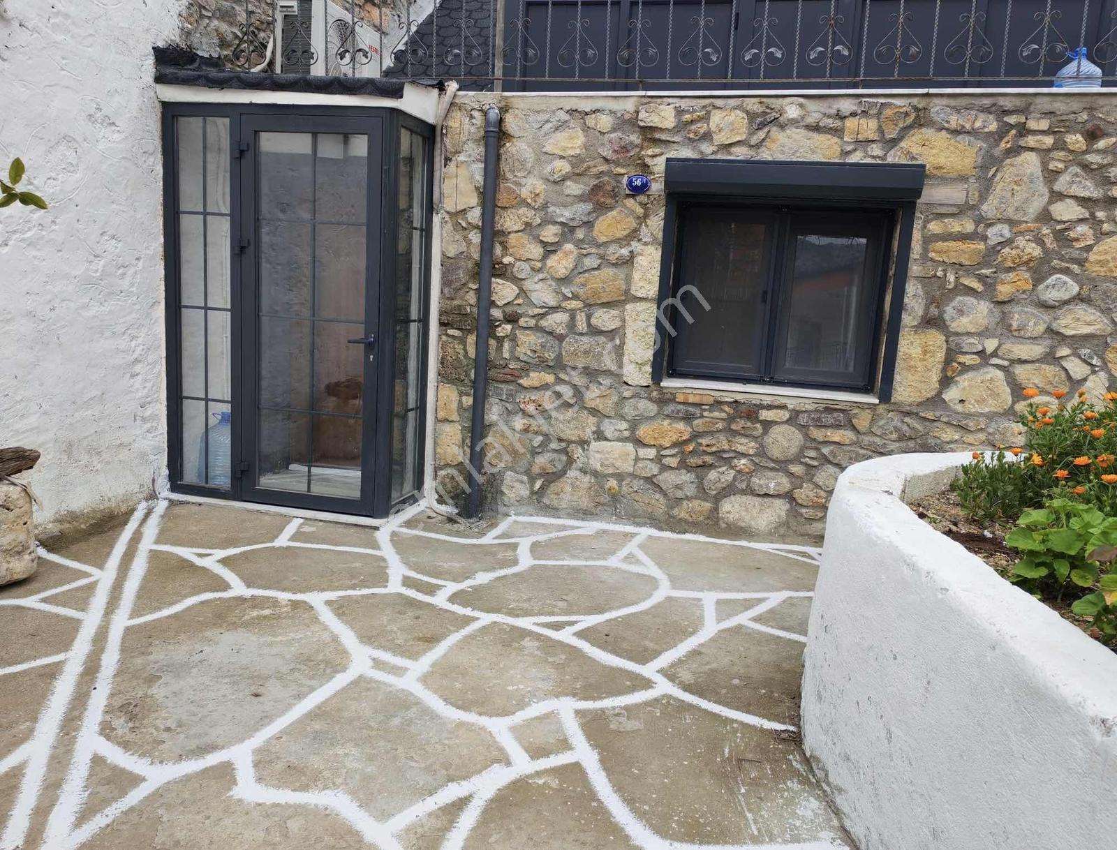 Deniz Manzaralı Satılık Taş Ev — fotoğraf 34