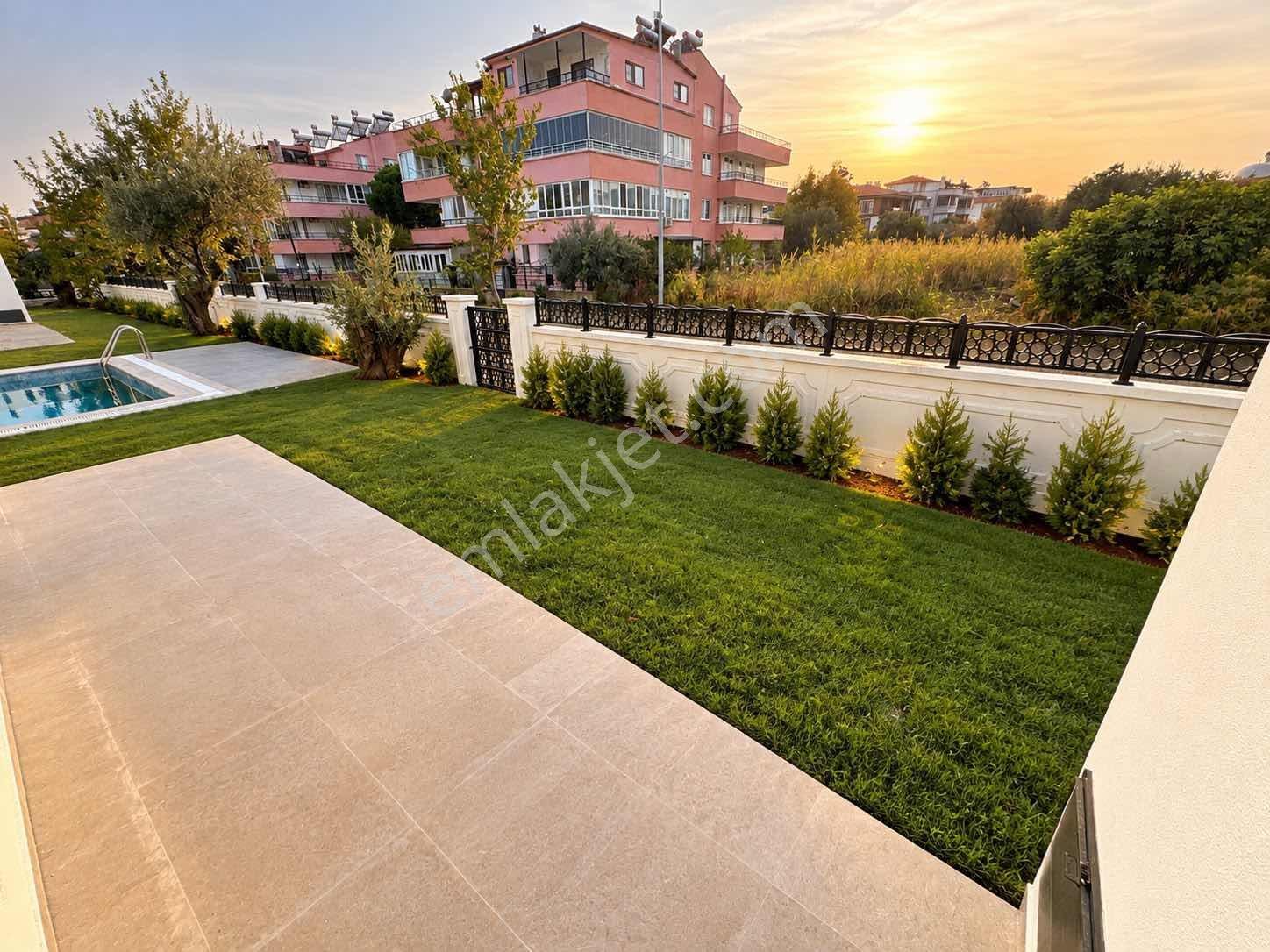 Avcı'dan Havuzlu 3+1 Geniş Bahçeli Sıfır Villa — fotoğraf 5