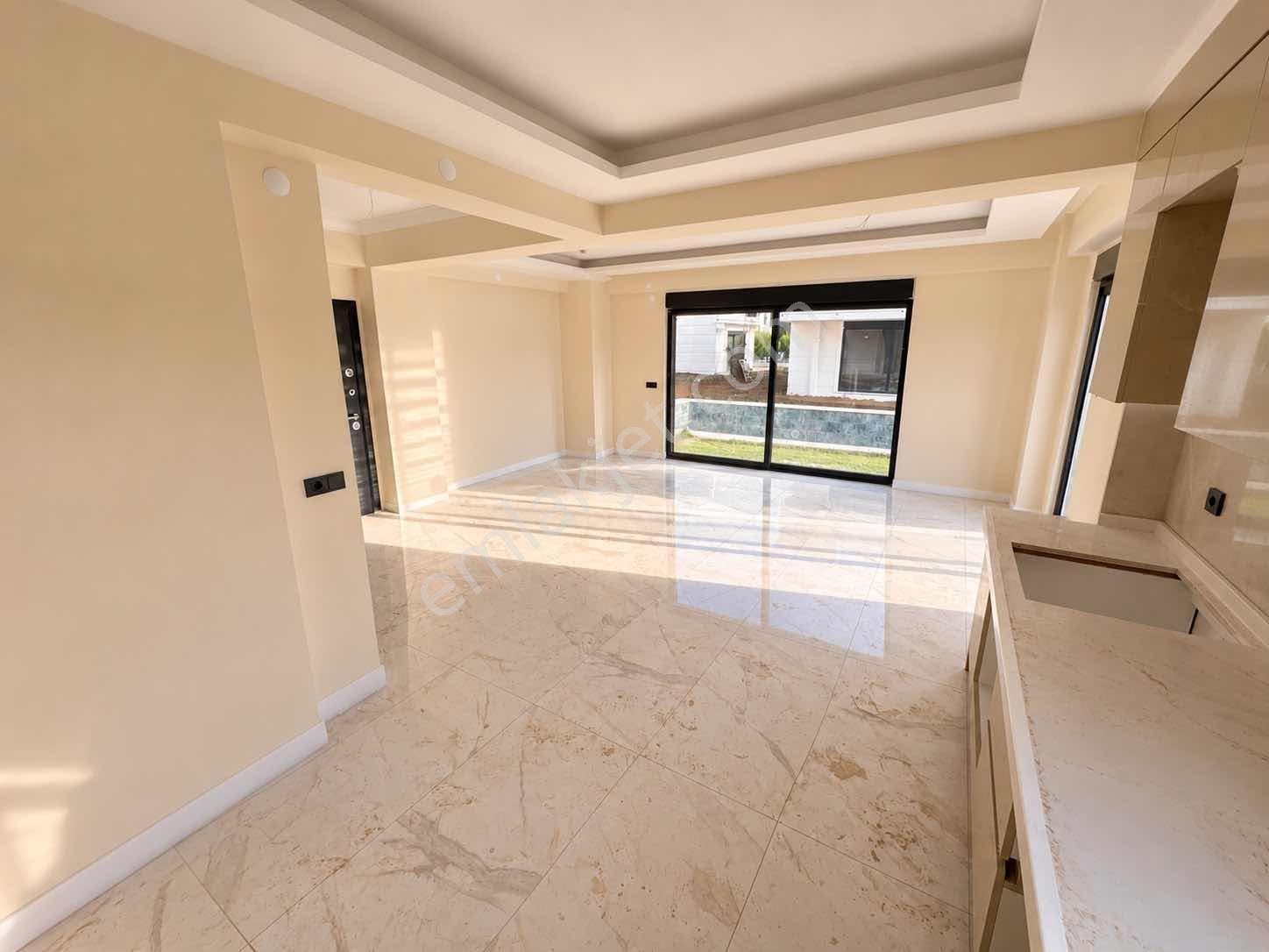 Avcı'dan Havuzlu 3+1 Geniş Bahçeli Sıfır Villa — fotoğraf 7