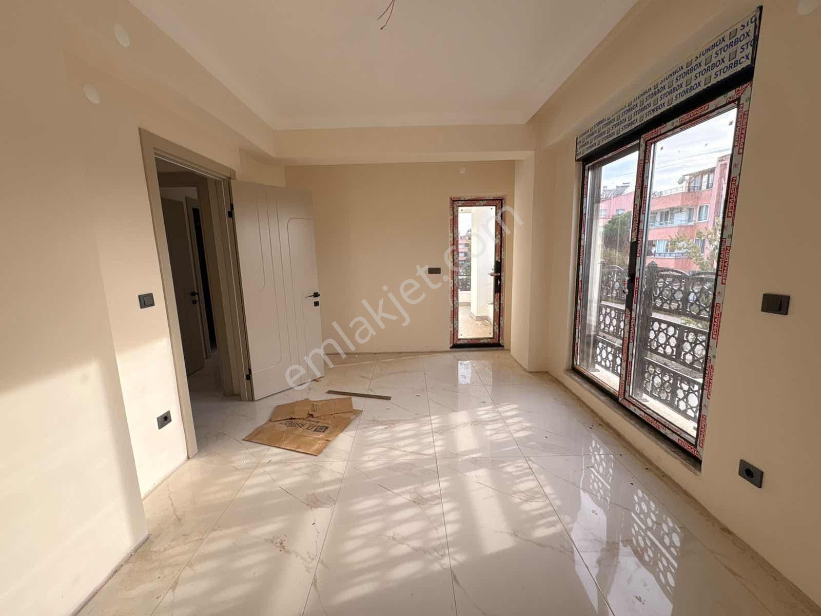 Avcı'dan Havuzlu 3+1 Geniş Bahçeli Sıfır Villa — fotoğraf 21