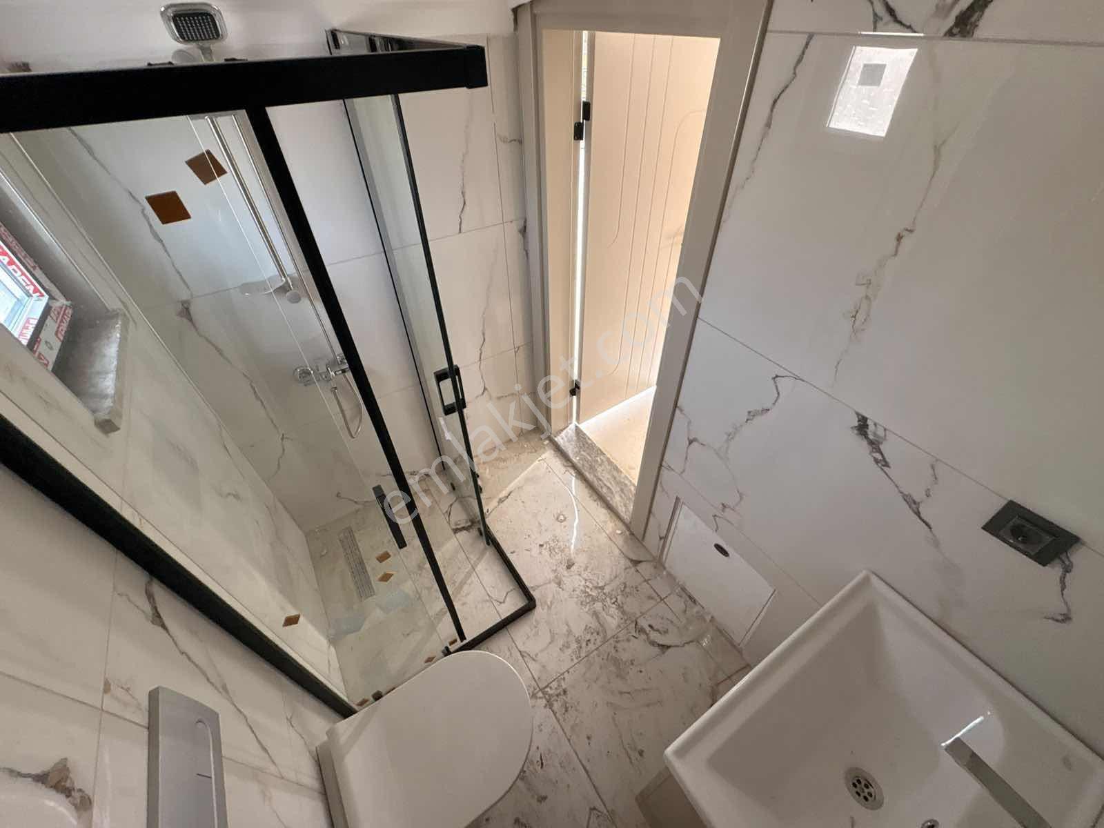 Avcı'dan Havuzlu 3+1 Geniş Bahçeli Sıfır Villa — fotoğraf 23