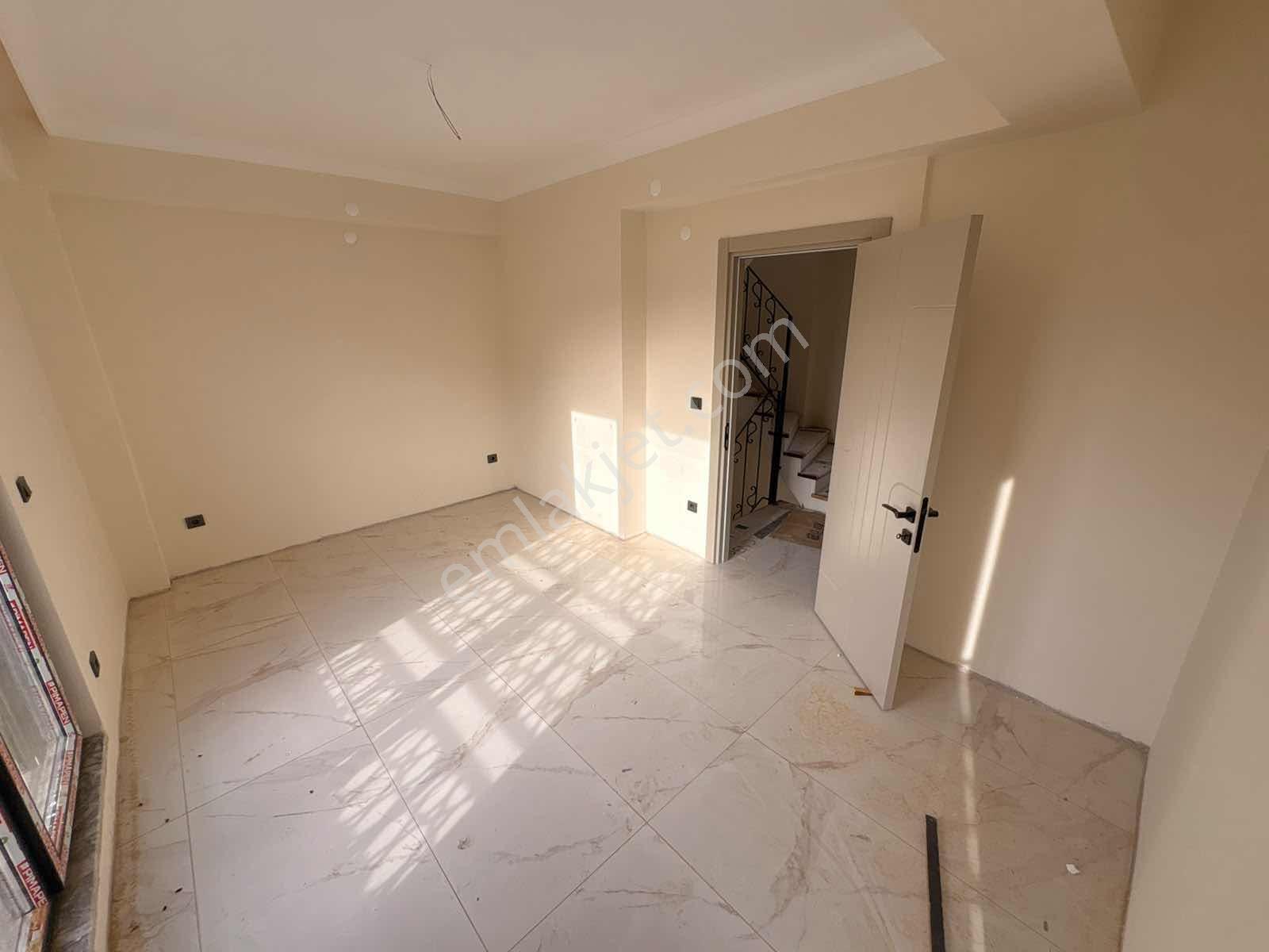 Avcı'dan Havuzlu 3+1 Geniş Bahçeli Sıfır Villa — fotoğraf 30