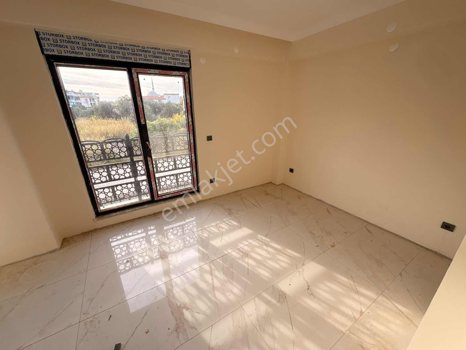 Avcı'dan Havuzlu 3+1 Geniş Bahçeli Sıfır Villa — fotoğraf 34