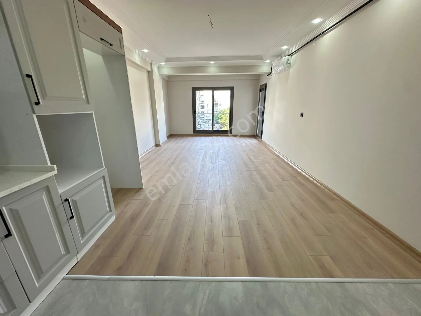 Zeki Emlaktan Muradiye'de Satılık Lüks 3+1 Otoparklı Sıfır Daire — fotoğraf 6