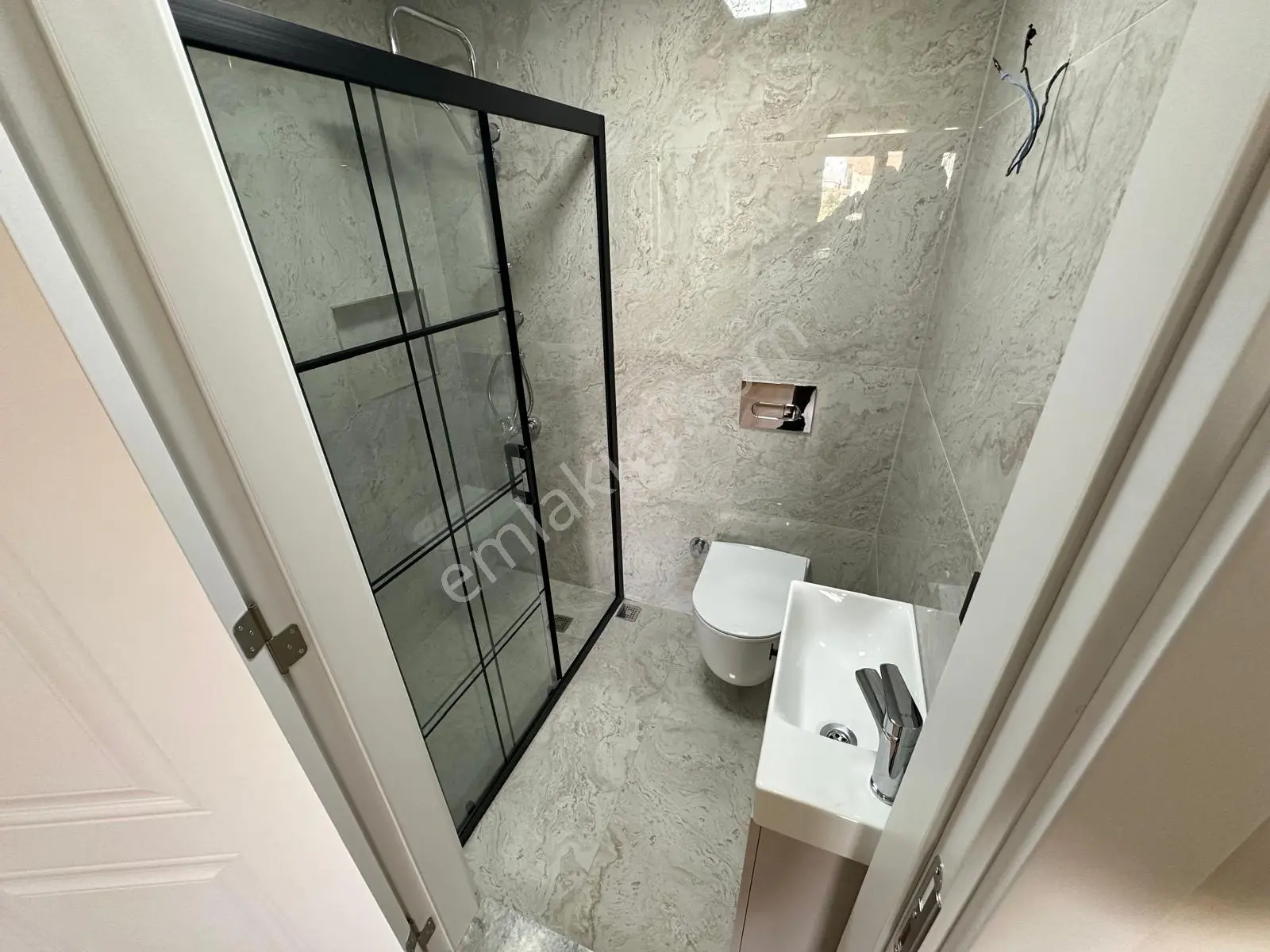 Zeki Emlaktan Muradiye'de Satılık Lüks 3+1 Otoparklı Sıfır Daire — fotoğraf 28