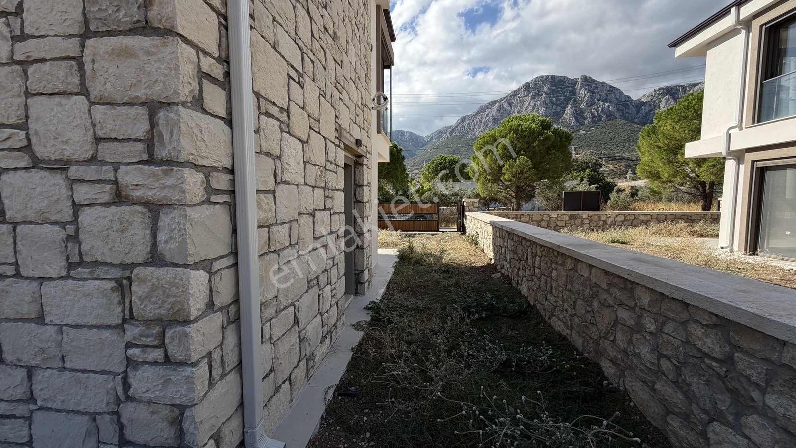 Karaburun Saip Yalı Mevkii | Denize 150 Mt | Müstakil 3+1 Villa — fotoğraf 5
