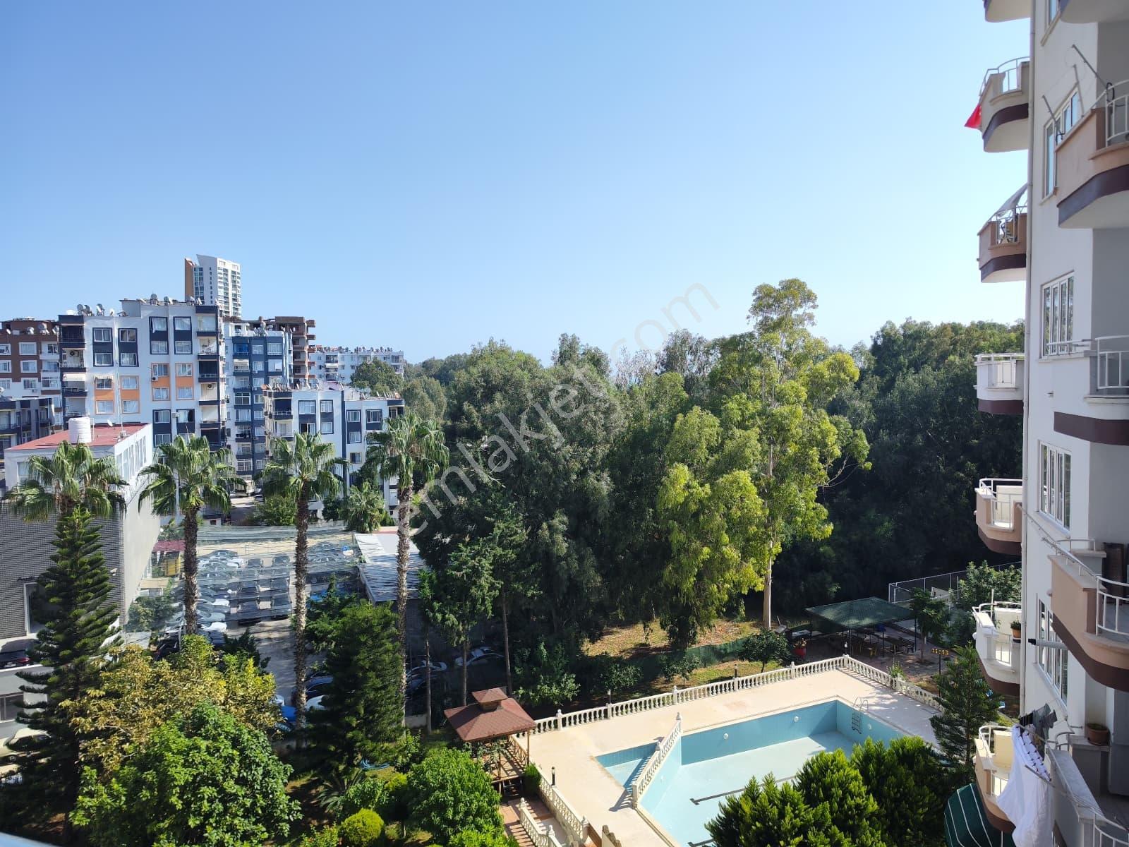 Mezitli 75. Yıl Mahallesinde Havuzlu Sitede Satılık 3+1 Daire — fotoğraf 24
