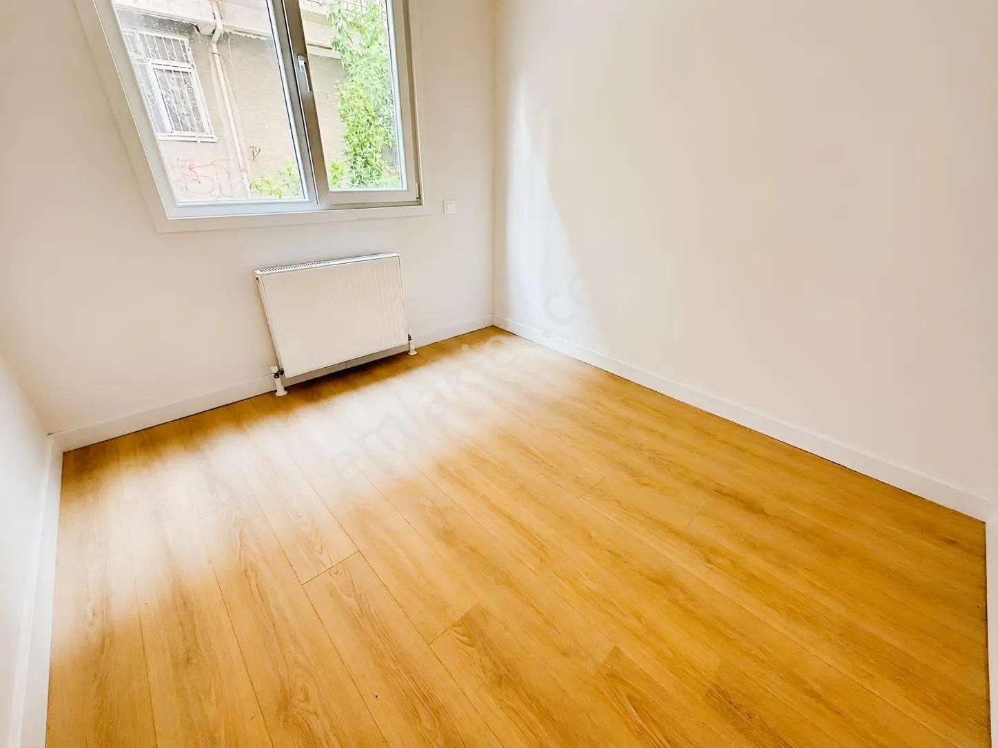 Suadiye De Bağdata Çok Yakın Konumda Balkonlu 1+1 — fotoğraf 37