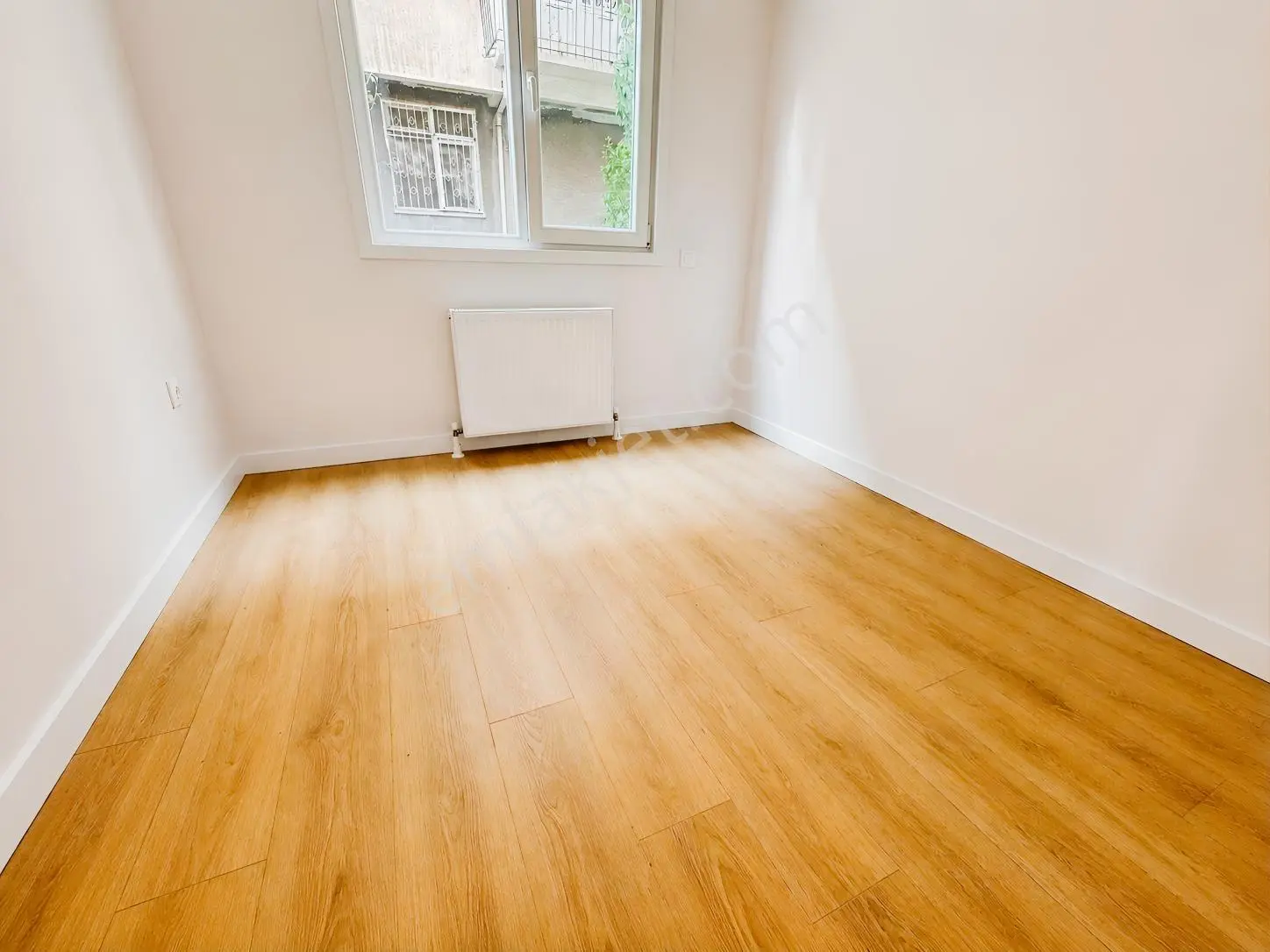 Suadiye De Bağdata Çok Yakın Konumda Balkonlu 1+1 — fotoğraf 38