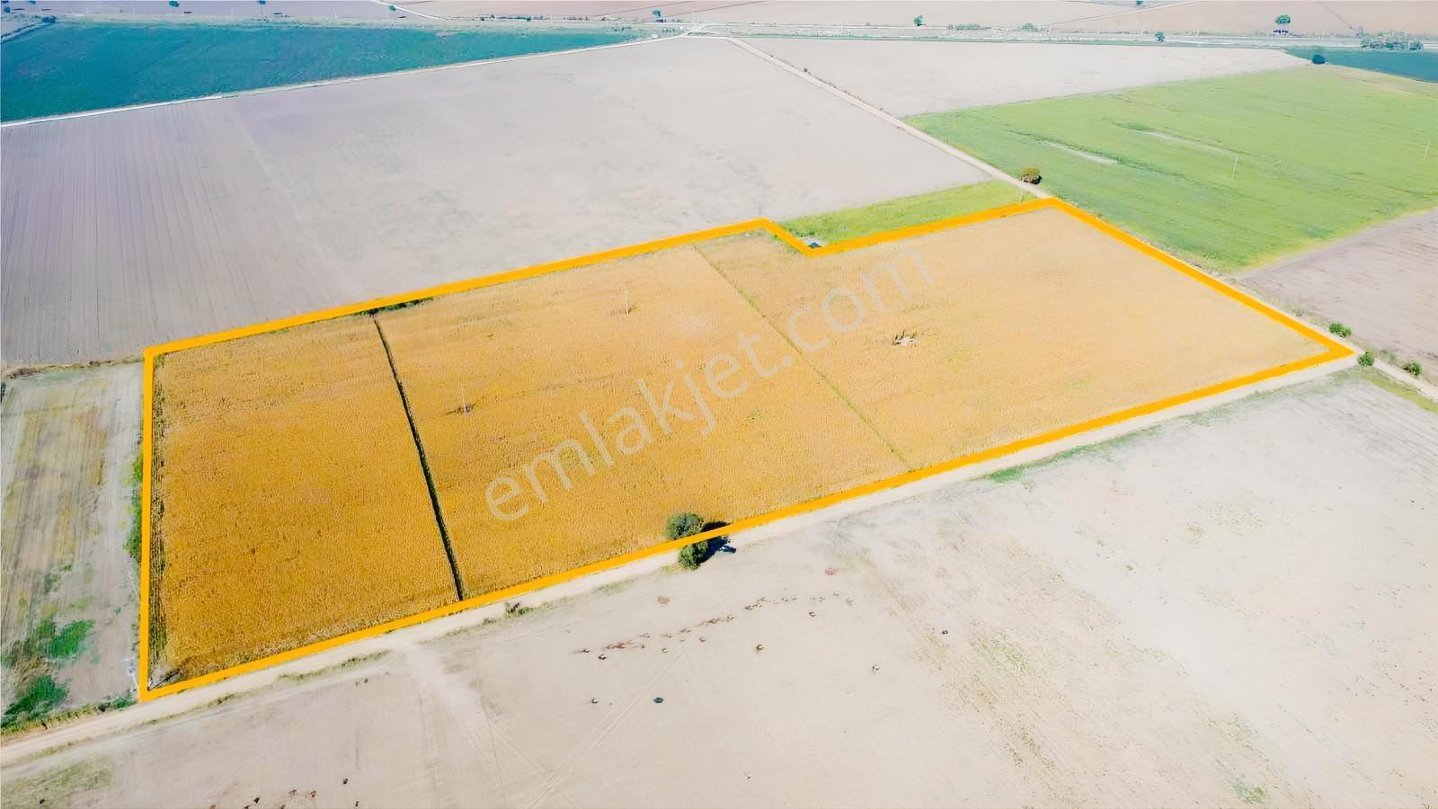 Özgün Gm'den - Yeni Harmandalında 83.460 M² Satılık Tarla — fotoğraf 2