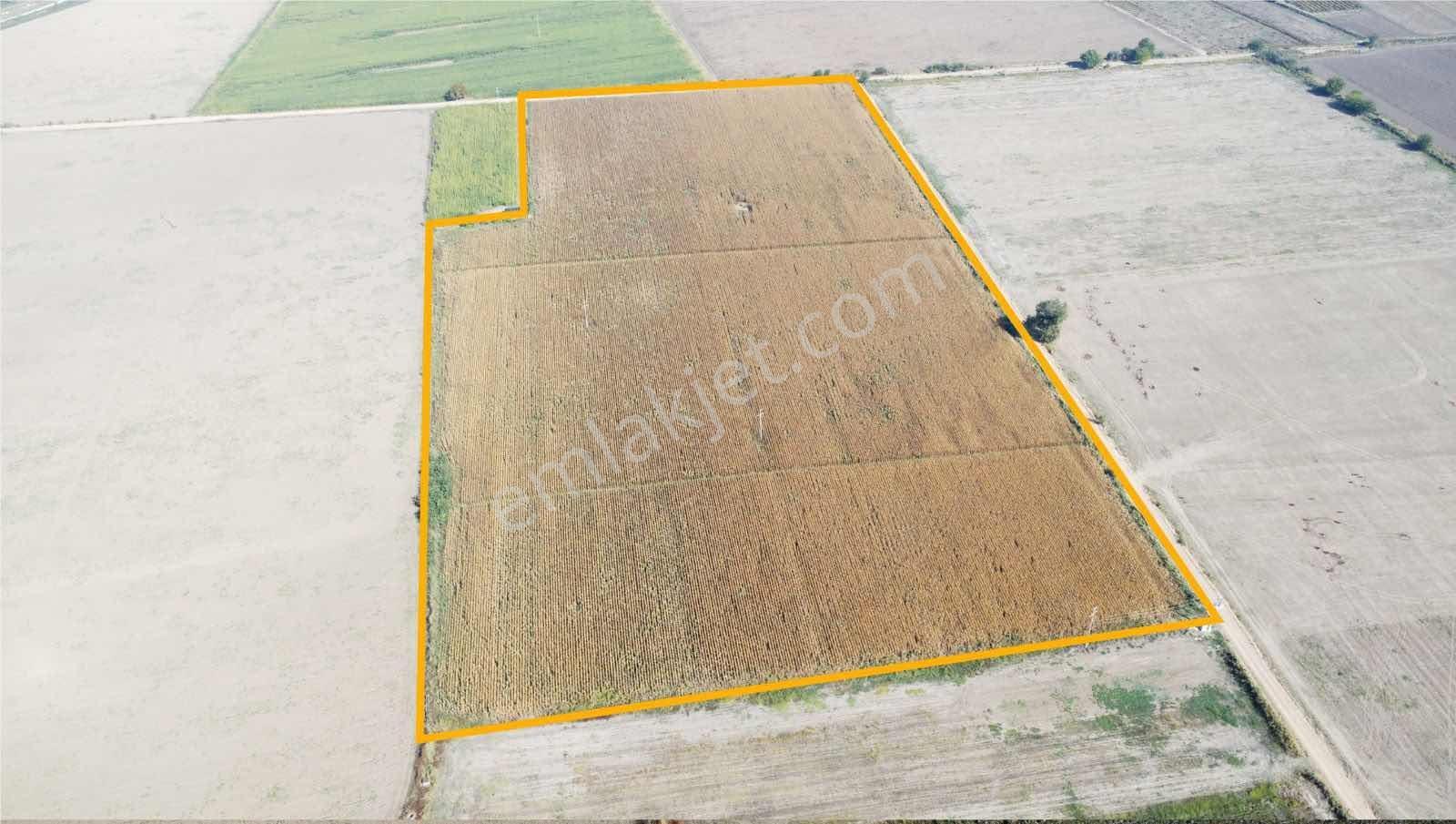 Özgün Gm'den - Yeni Harmandalında 83.460 M² Satılık Tarla — fotoğraf 5