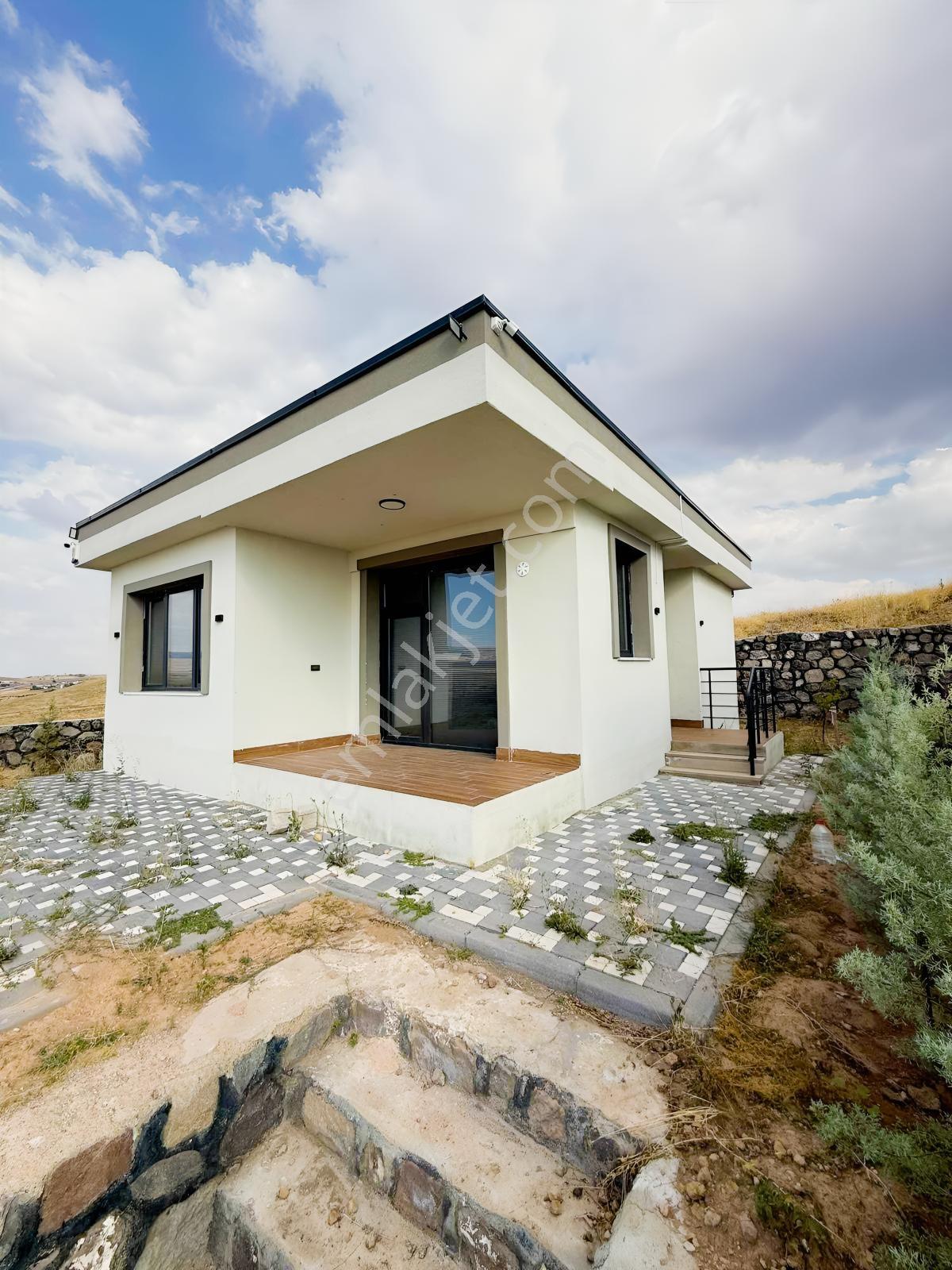 Barsamada Süper Manzaralı Butik Villa
