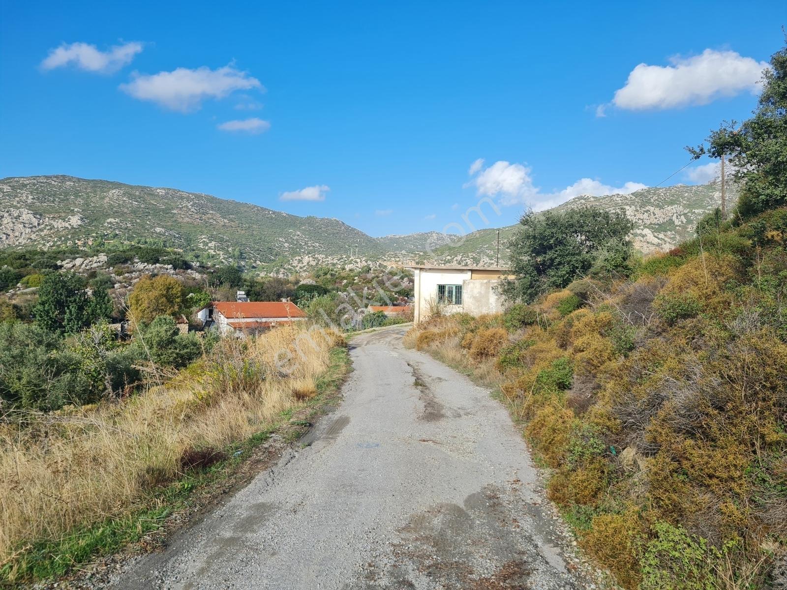 Select'ten Marmaris Söğüt'te İçinde Ev Olan 904 M² Tarla — fotoğraf 2