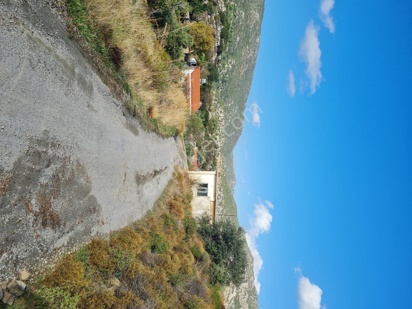 Select'ten Marmaris Söğüt'te İçinde Ev Olan 904 M² Tarla — fotoğraf 5