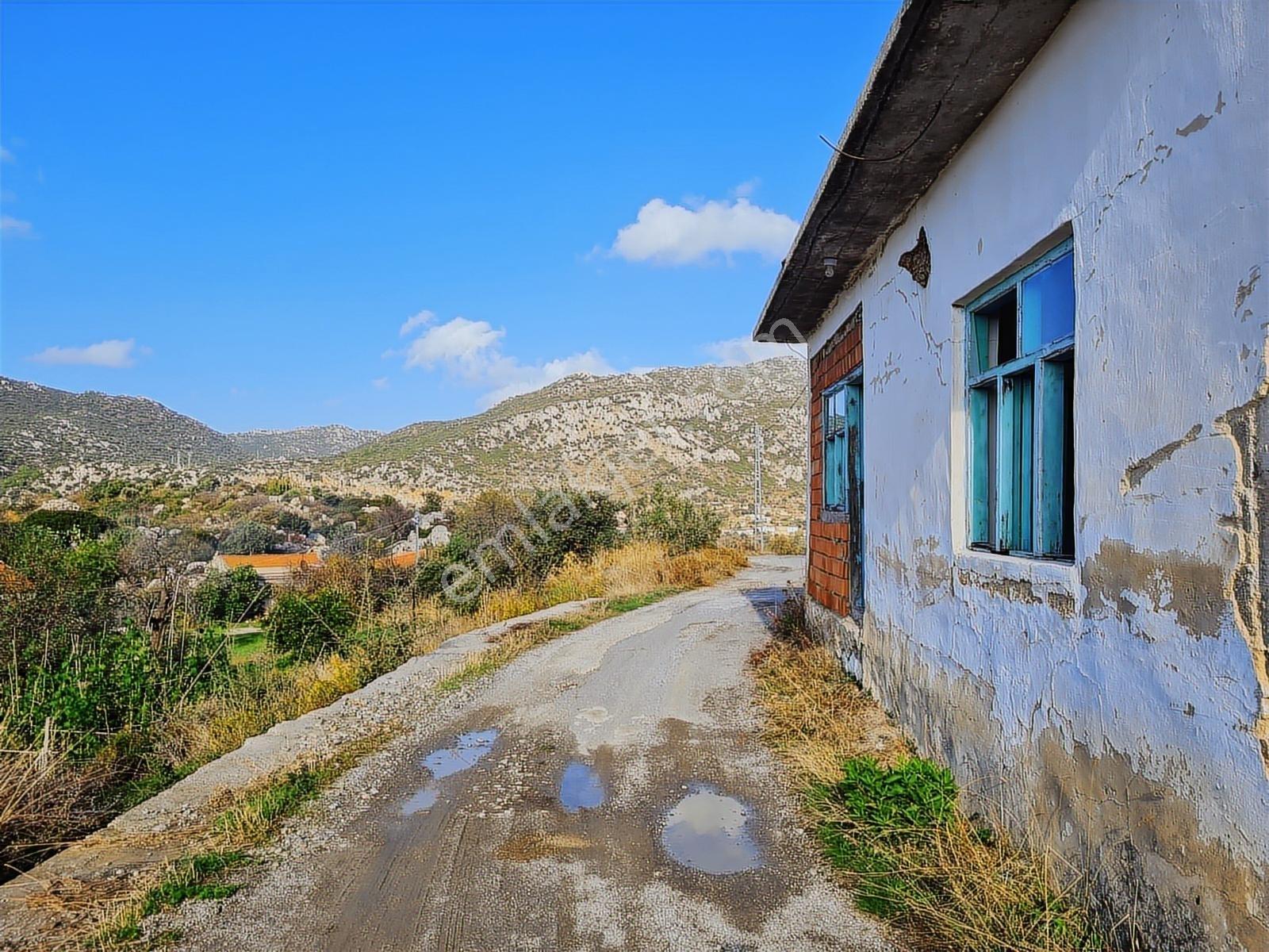 Select'ten Marmaris Söğüt'te İçinde Ev Olan 904 M² Tarla — fotoğraf 7
