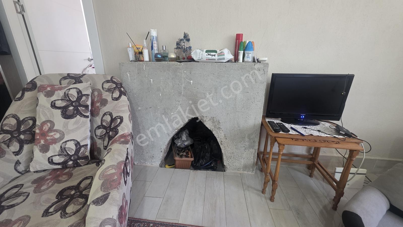 Sb Emlak'tan Tire Turan'da Merkeze 5 Dk Mesafede Bahçe Ve Ev — fotoğraf 10