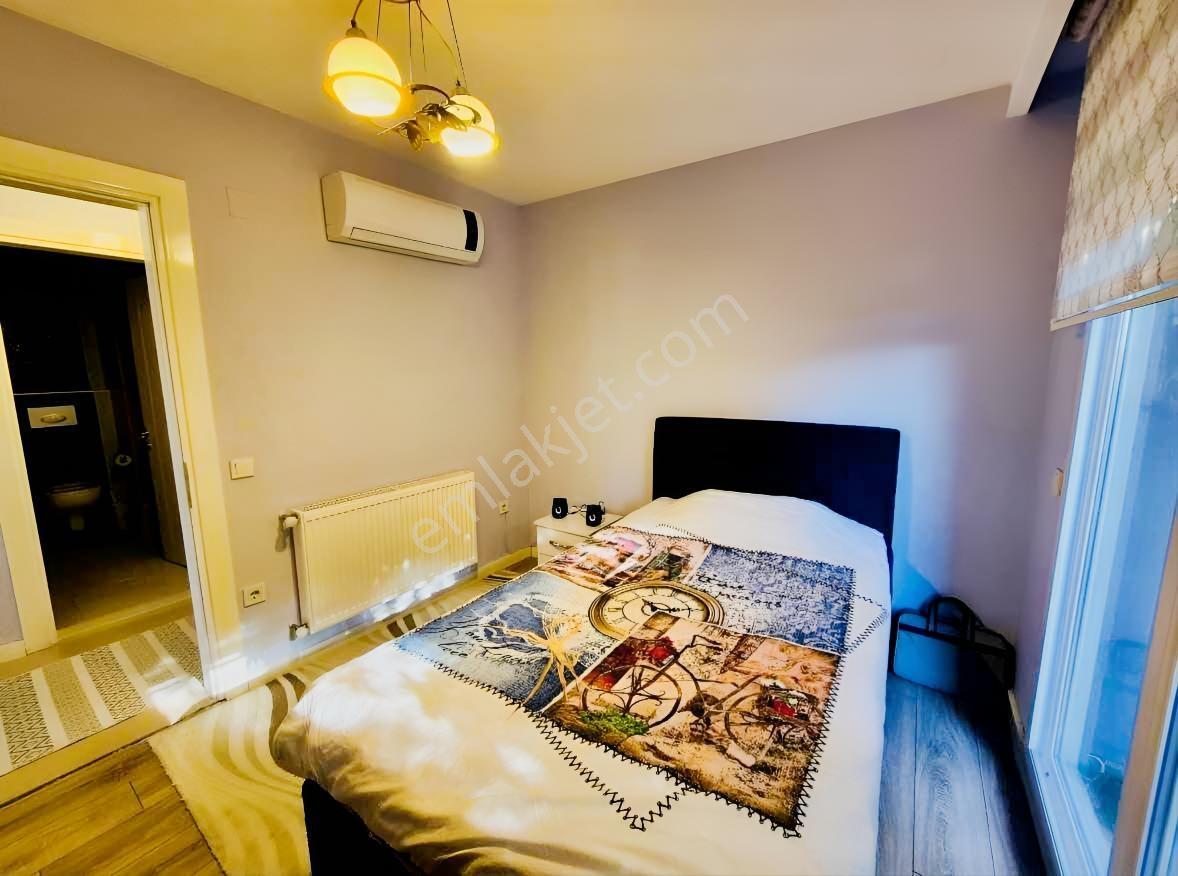 Kuşadası'nın Kalbinde Deniz Manzaralı Özel Bahçeli 3+1 Daire — fotoğraf 11