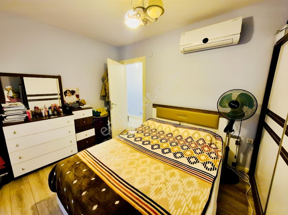 Kuşadası'nın Kalbinde Deniz Manzaralı Özel Bahçeli 3+1 Daire — fotoğraf 15