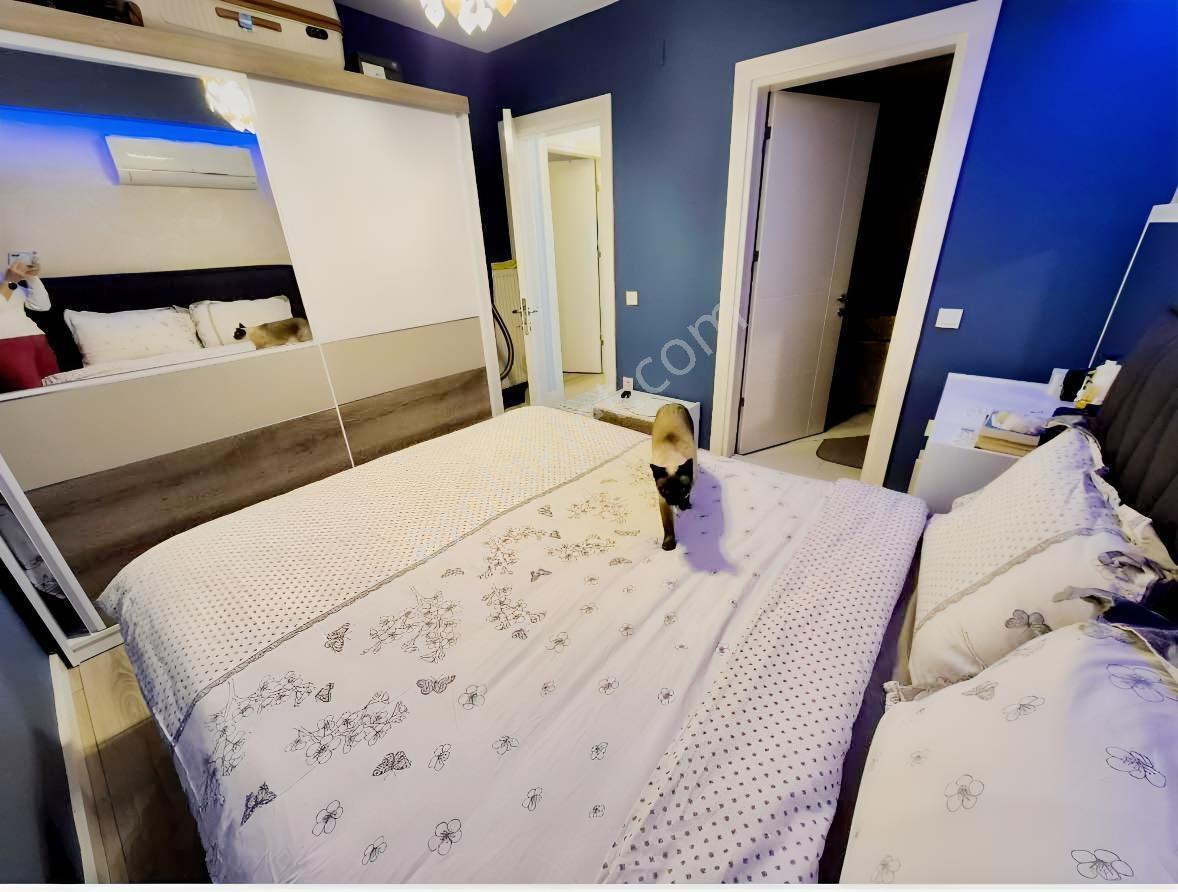 Kuşadası'nın Kalbinde Deniz Manzaralı Özel Bahçeli 3+1 Daire — fotoğraf 18