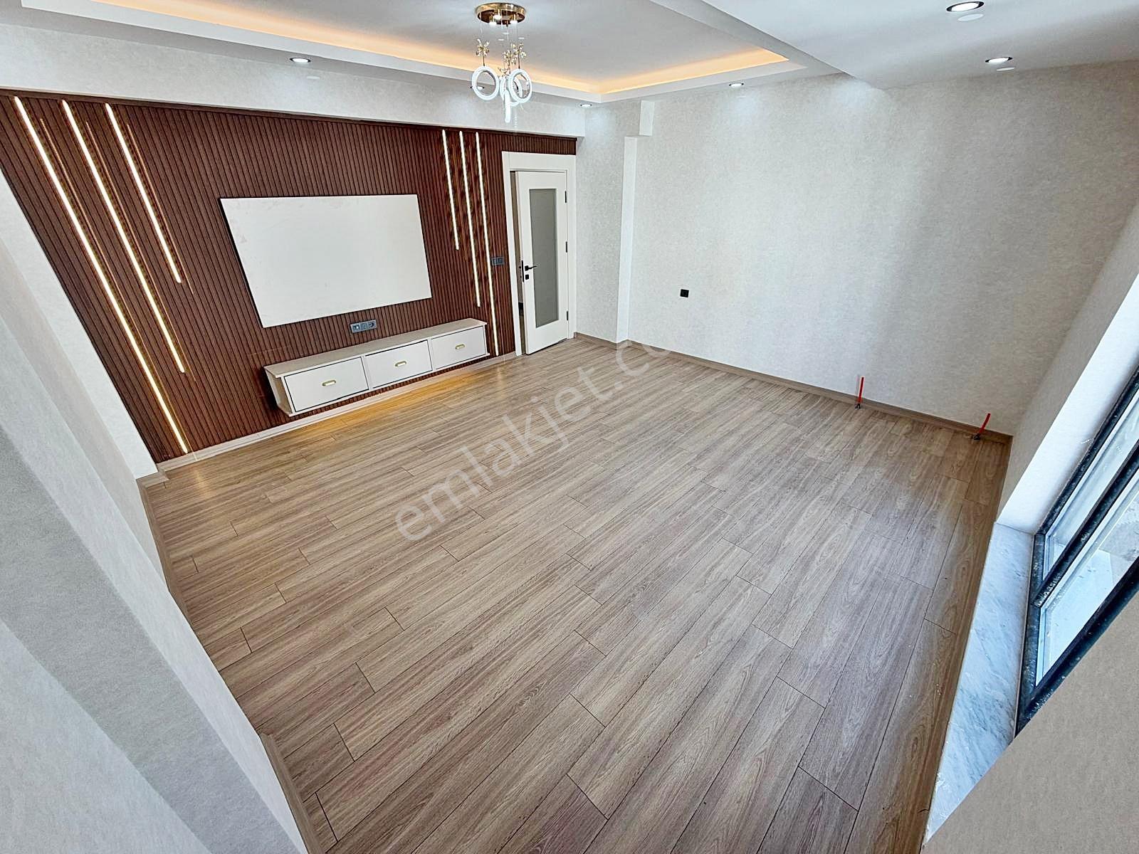 Yuvam'dan Okullar Bölgesinde 1.sınıf İşçilikli Acil Satılık 3+1! — fotoğraf 13
