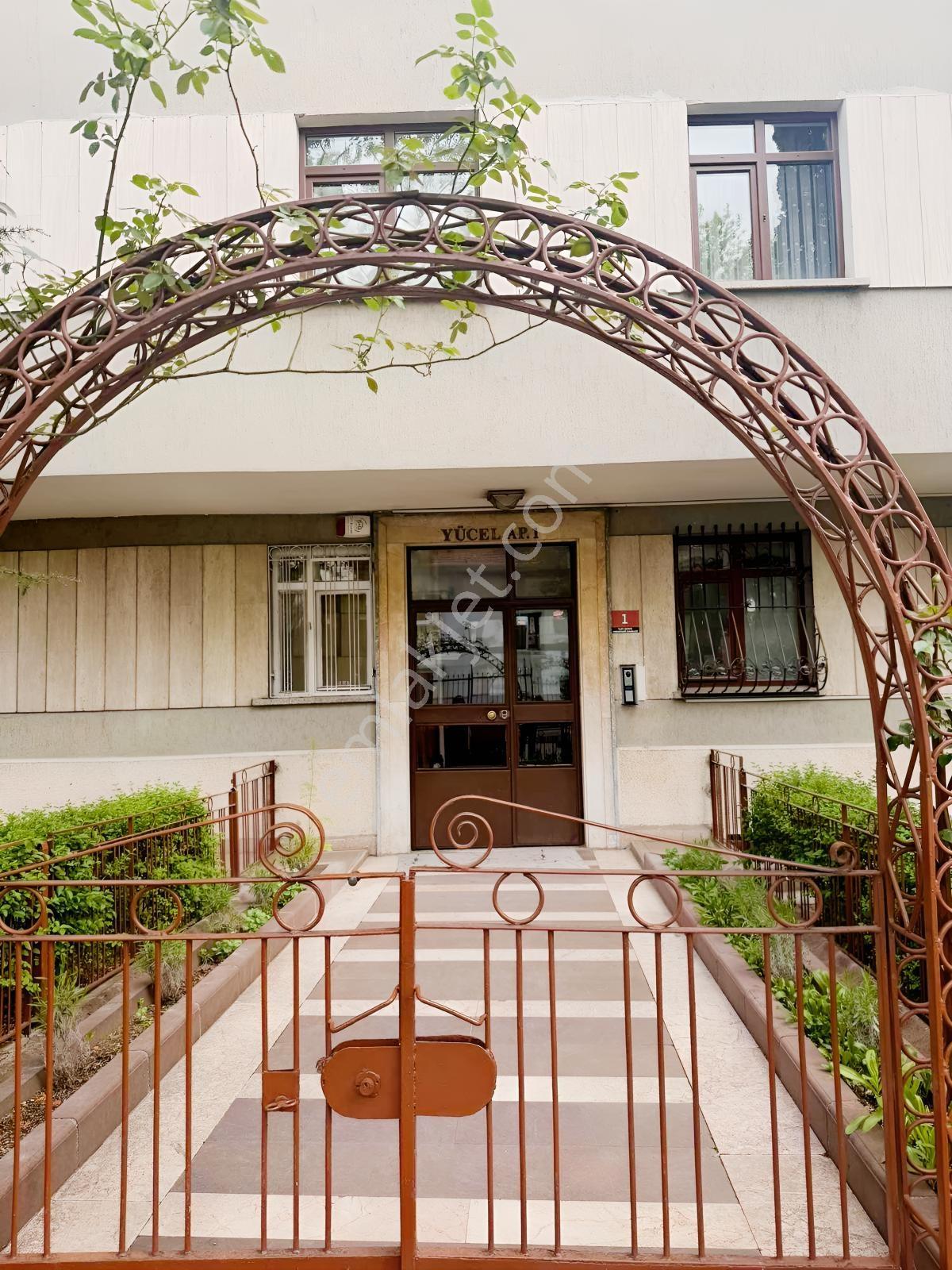 Mebusevlerinde Anıtkabirin Köşesinde Satılık 3+1 Daire — fotoğraf 3