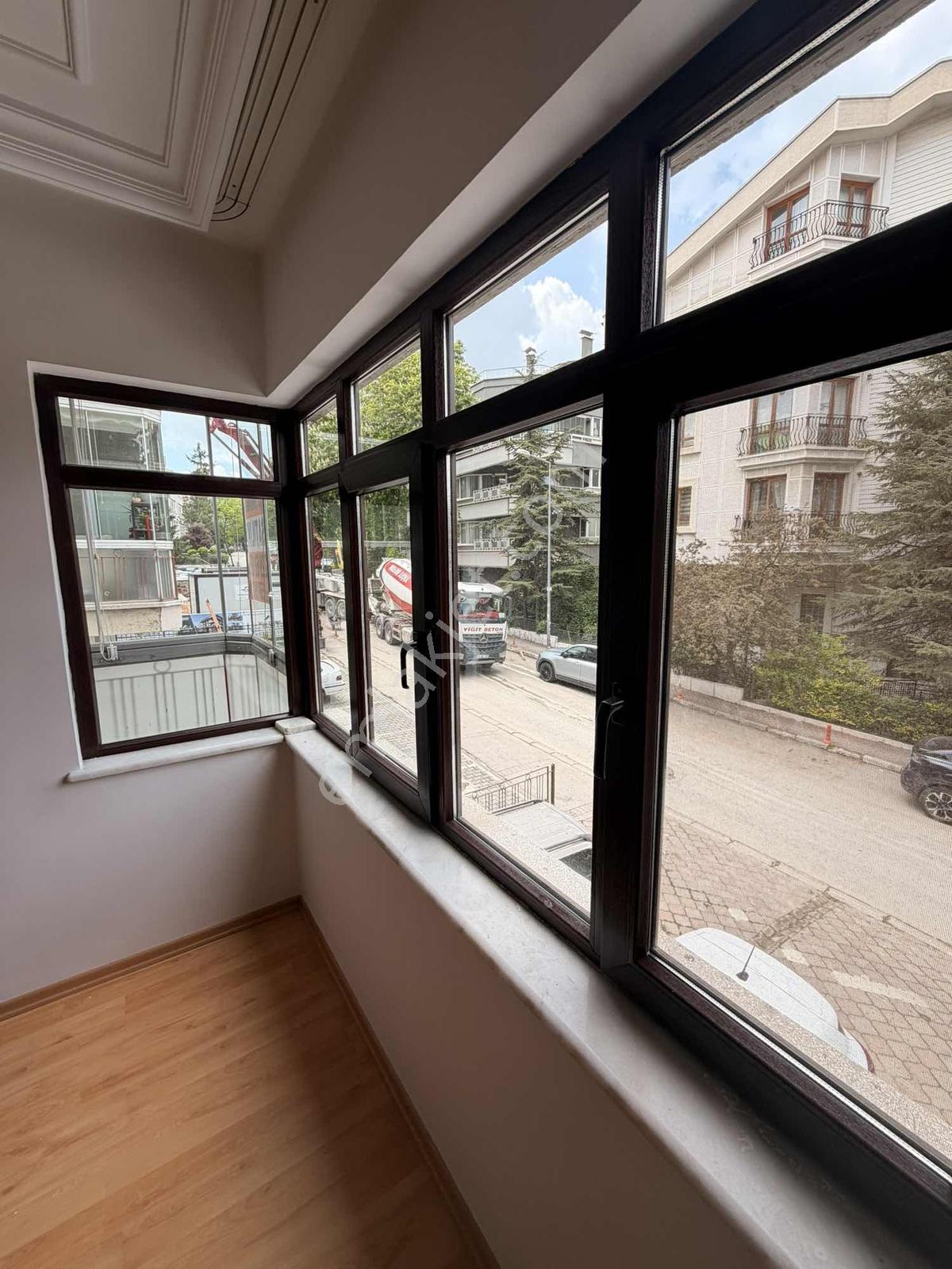 Mebusevlerinde Anıtkabirin Köşesinde Satılık 3+1 Daire — fotoğraf 10