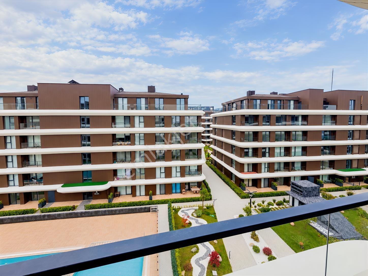 Elegantpark A Blokta Deniz Manzaralı, Geniş Teraslı Özel 3+1 D — fotoğraf 12