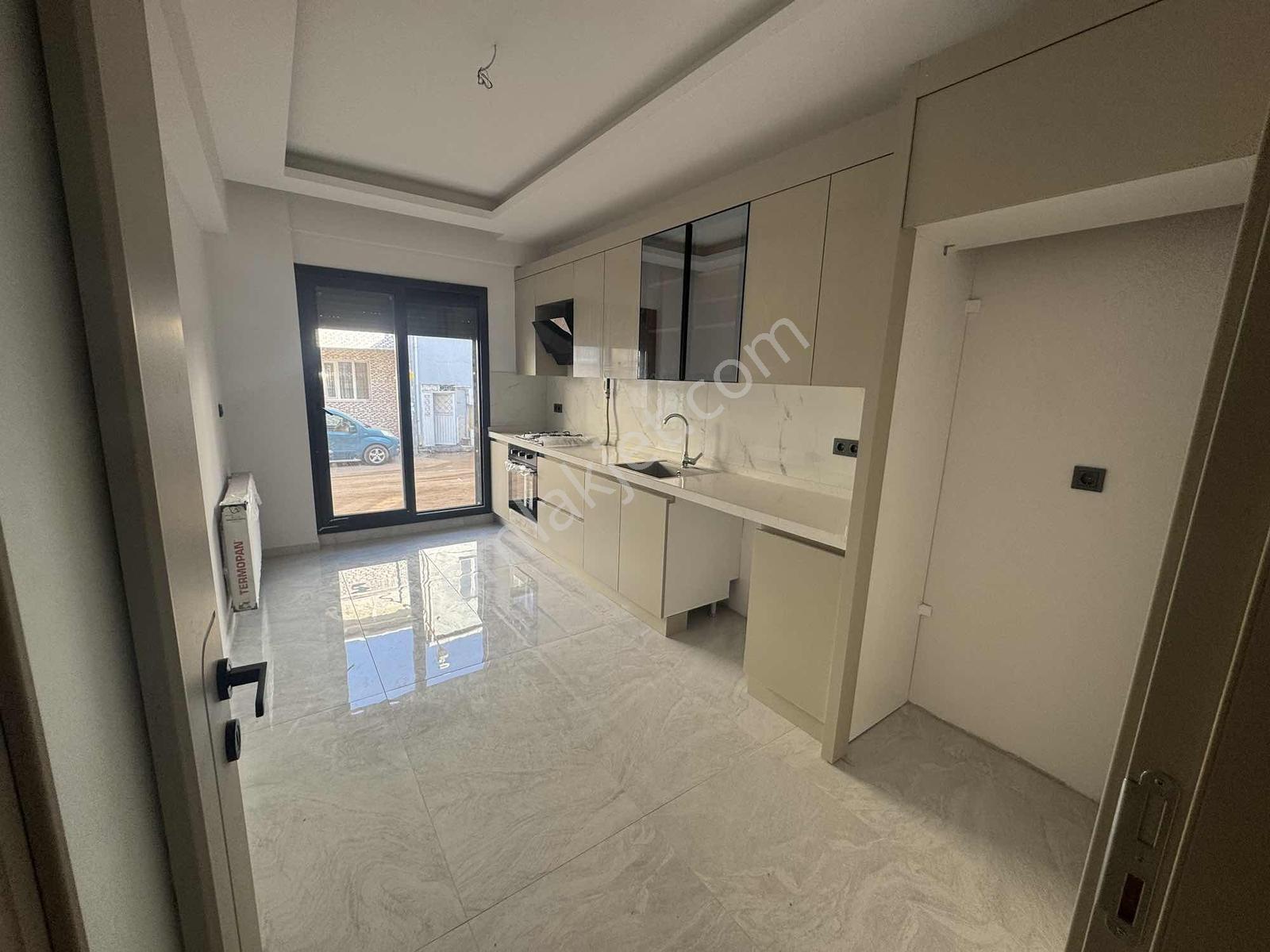 Coldwell Banker Poyraz'dan Merkezi Konumda Sıfır 3+1 — fotoğraf 3