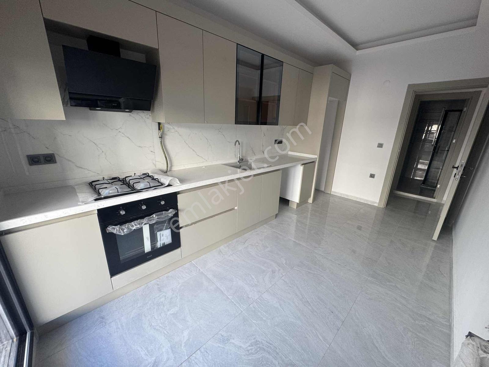 Coldwell Banker Poyraz'dan Merkezi Konumda Sıfır 3+1 — fotoğraf 4