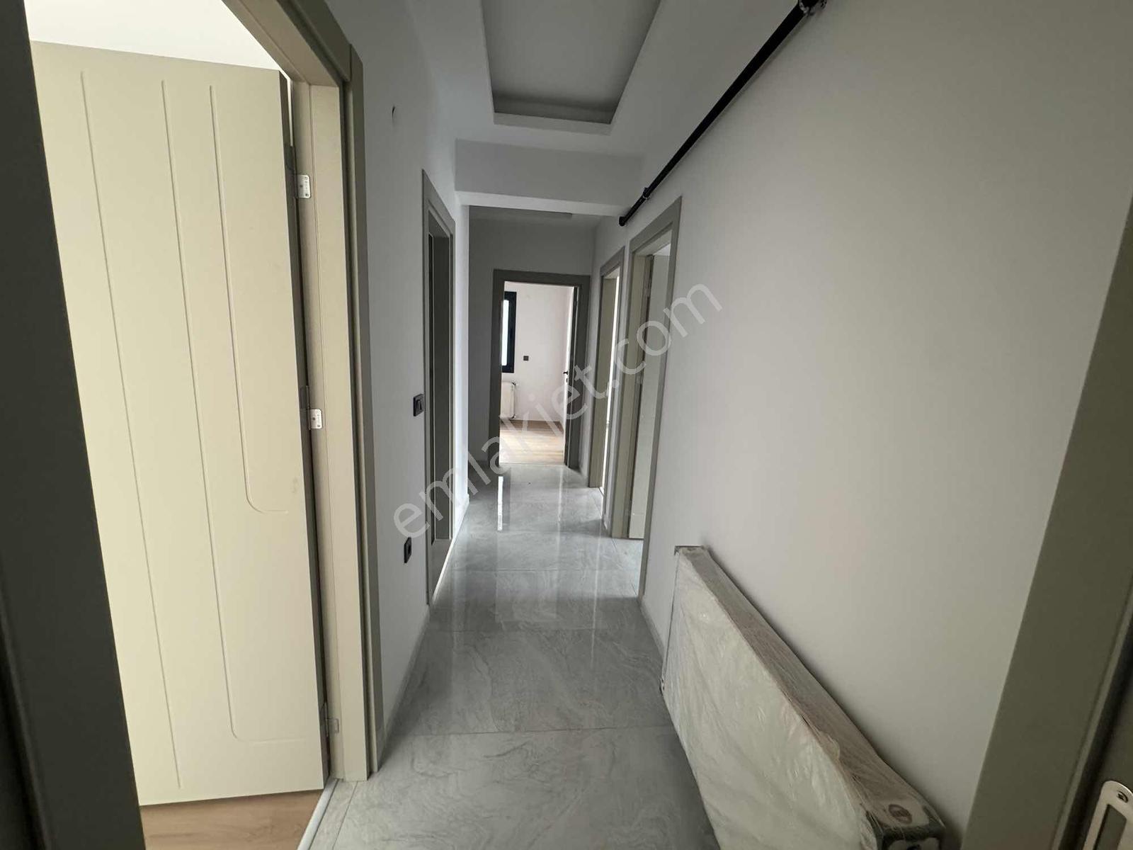 Coldwell Banker Poyraz'dan Merkezi Konumda Sıfır 3+1 — fotoğraf 14
