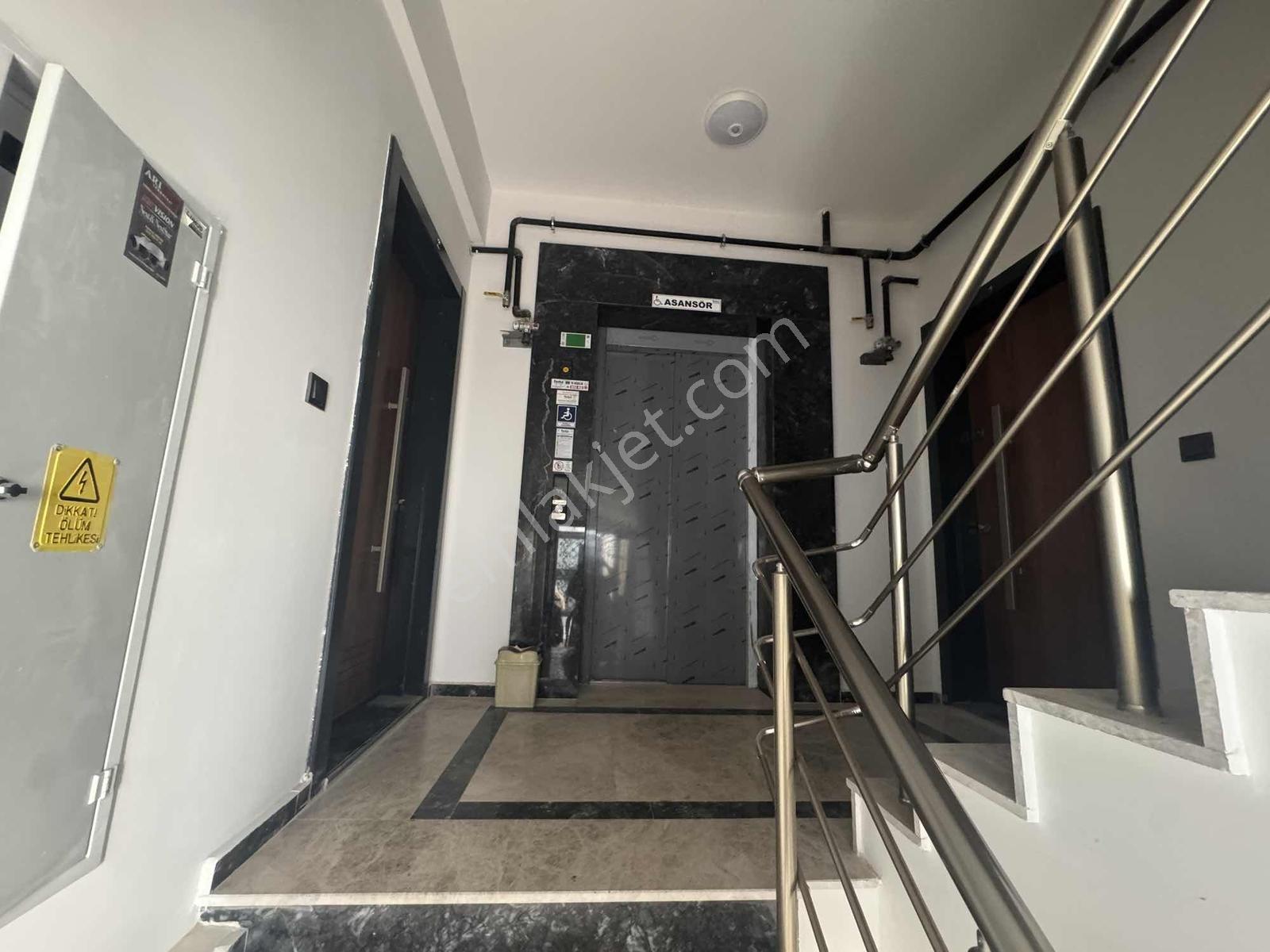Coldwell Banker Poyraz'dan Merkezi Konumda Sıfır 3+1 — fotoğraf 21