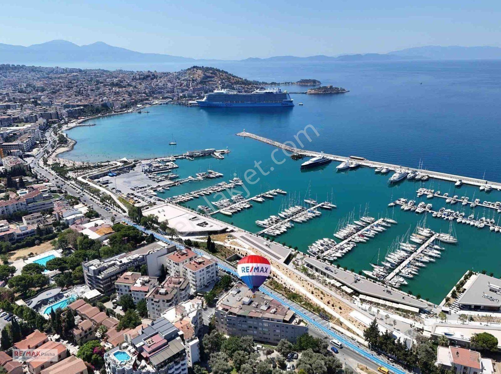 Kuşadası Marina’da Muhteşem Deniz Manzaralı, Geniş Ve Ferah 4+1 Daire — fotoğraf 3