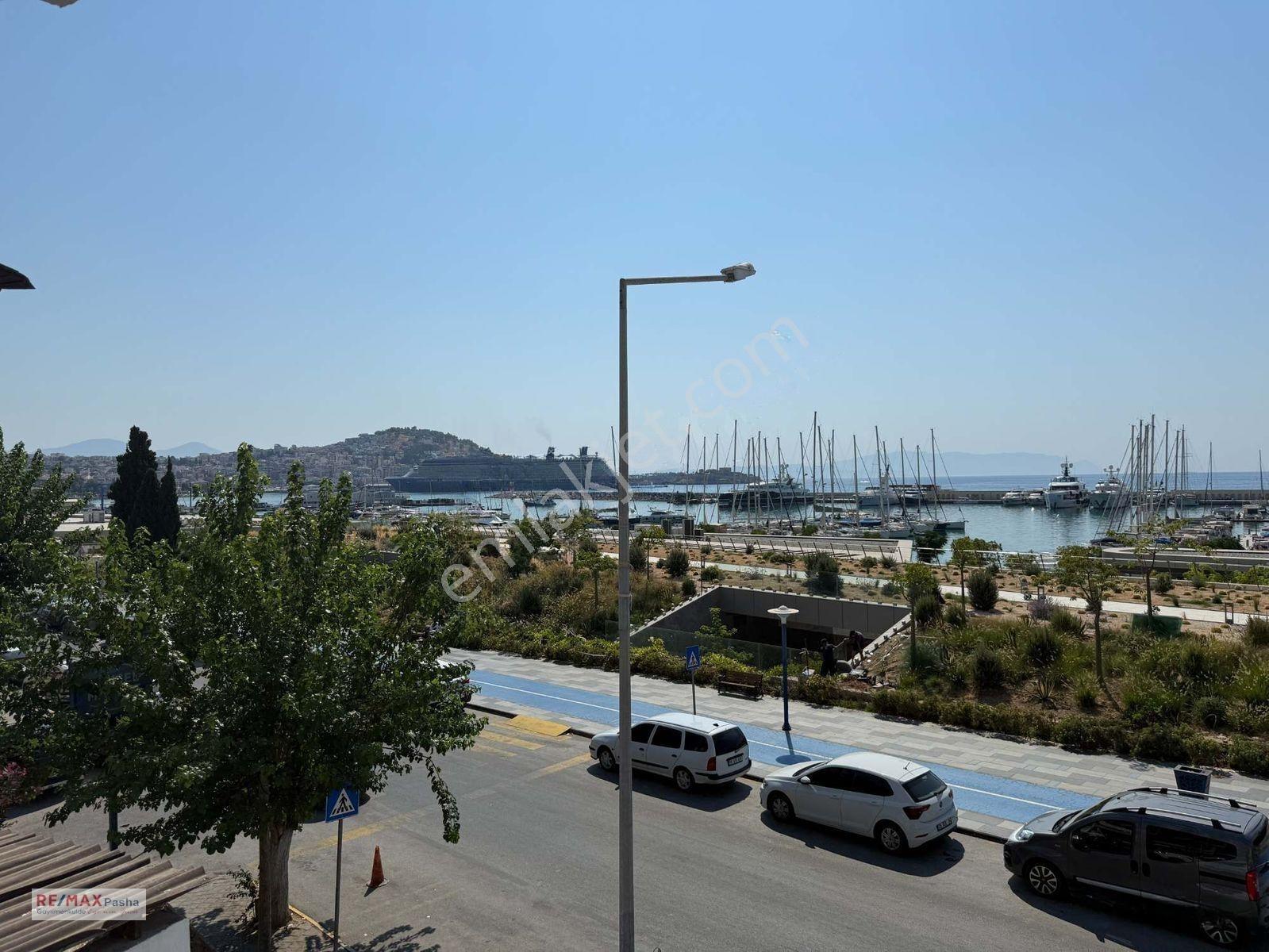 Kuşadası Marina’da Muhteşem Deniz Manzaralı, Geniş Ve Ferah 4+1 Daire — fotoğraf 6