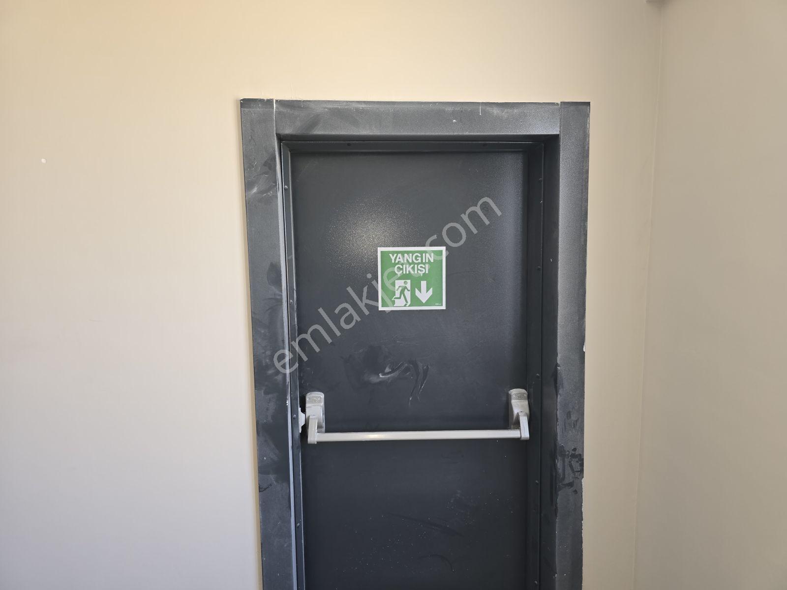 Aşiyan Sitesinde Satılık 3+1 — fotoğraf 32