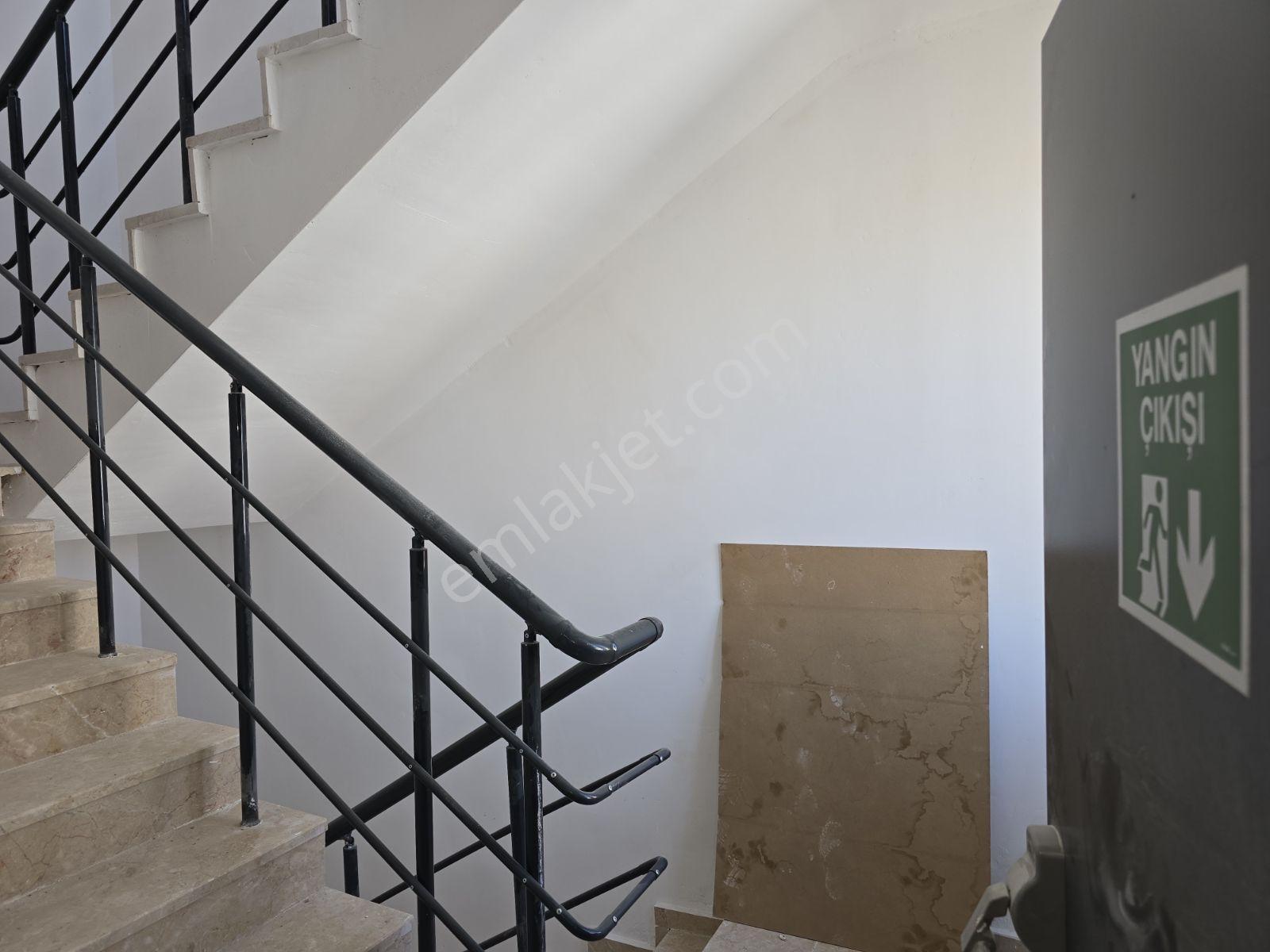 Aşiyan Sitesinde Satılık 3+1 — fotoğraf 33