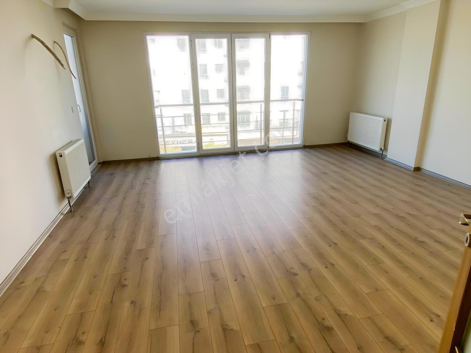 Tuzla Prestijpark Sitesinde Oturuma Hazır Boş 3+1