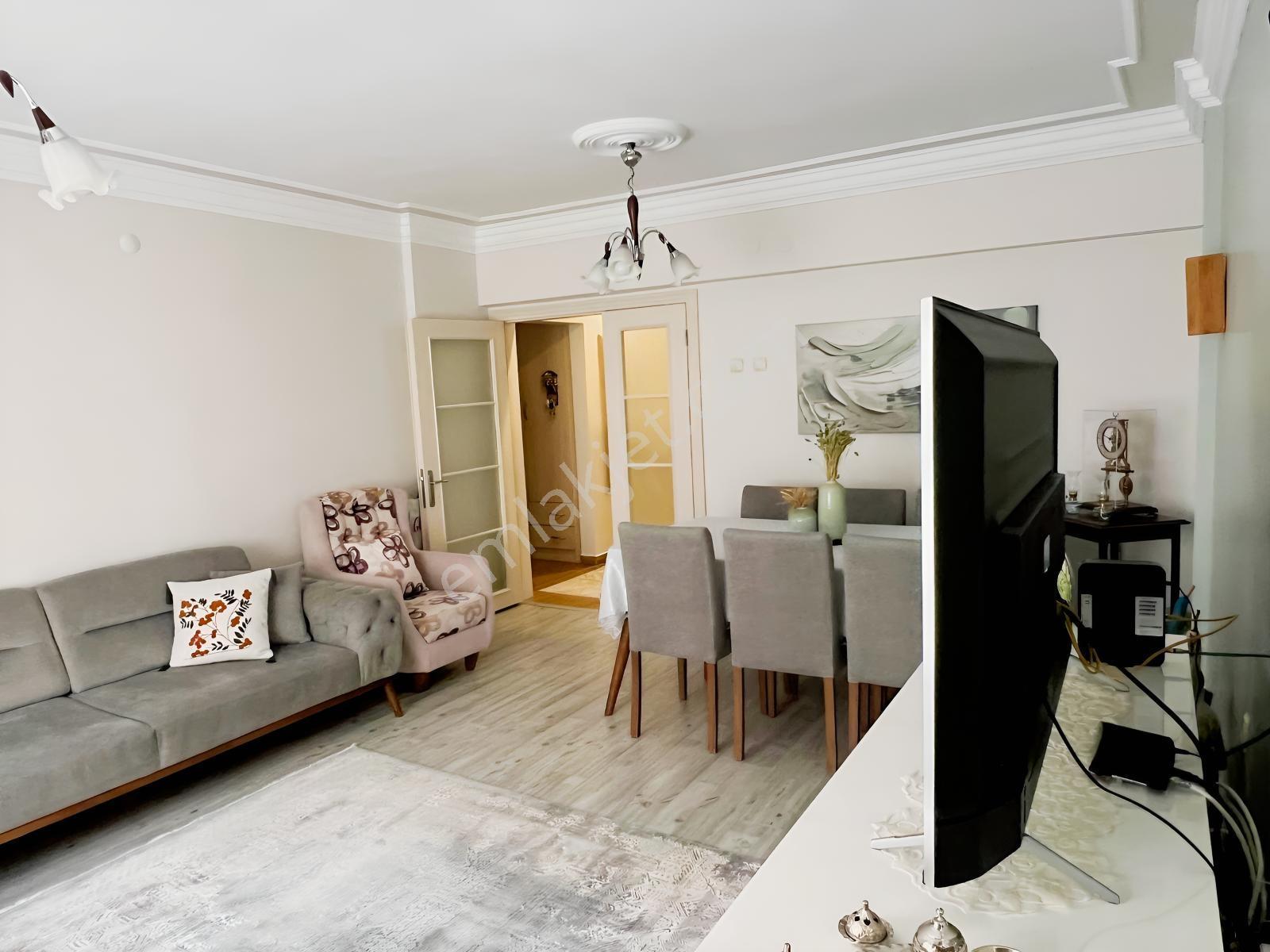 Kartal'dan İnönü Mahallesi Merkezde Ara Kat 3+1 Full Yapılı — fotoğraf 3