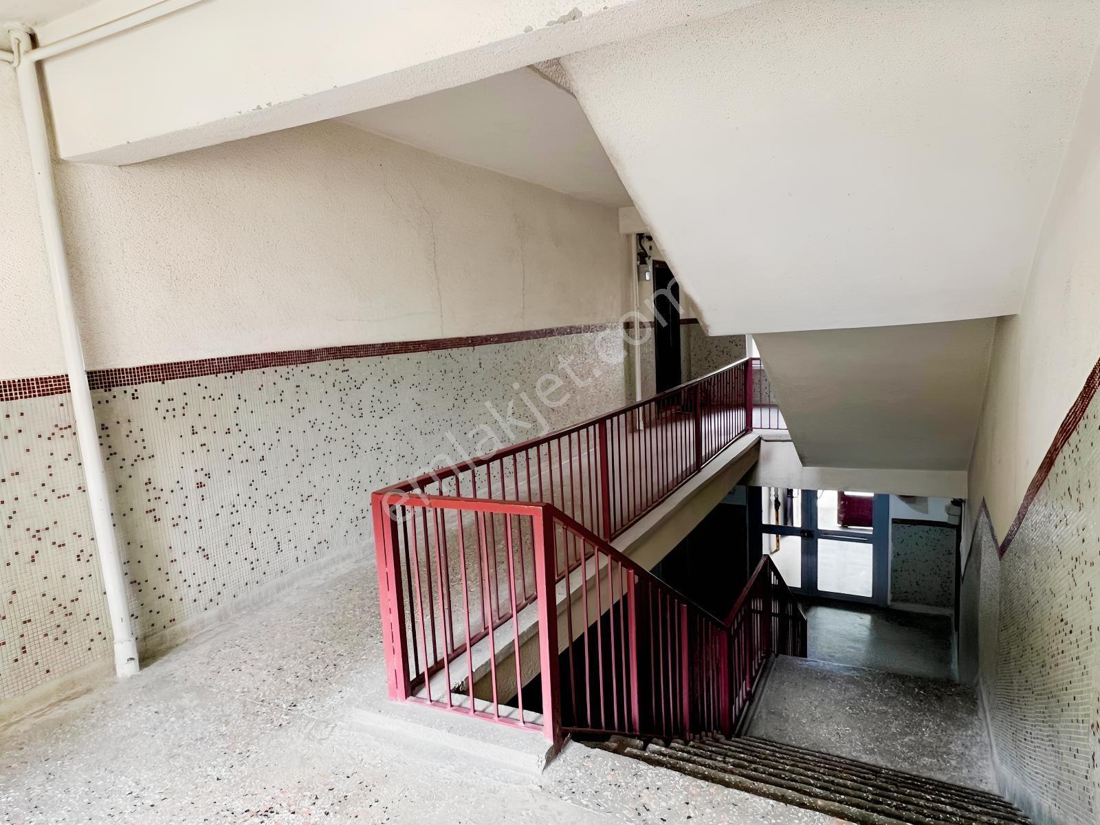 Kartal'dan İnönü Mahallesi Merkezde Ara Kat 3+1 Full Yapılı — fotoğraf 32