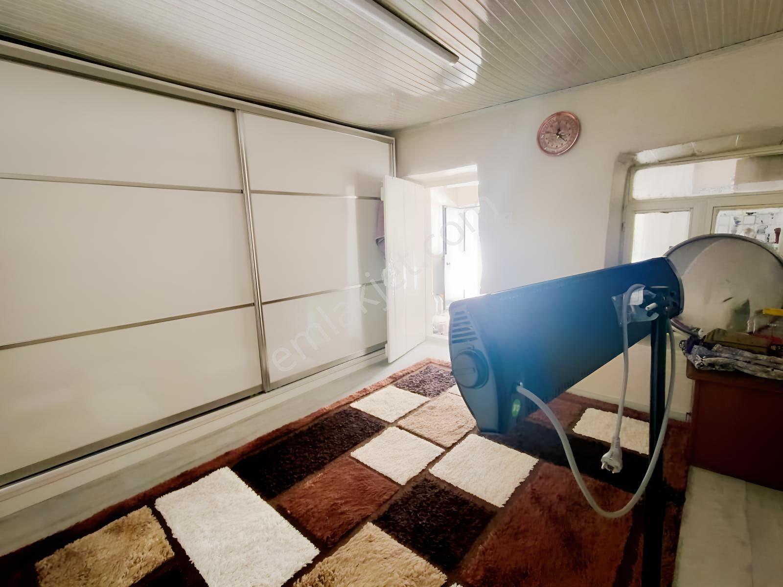 Remax Pin'den Koçarlı Birci'de Satılık Müstakil Ev Ve Arsası — fotoğraf 5