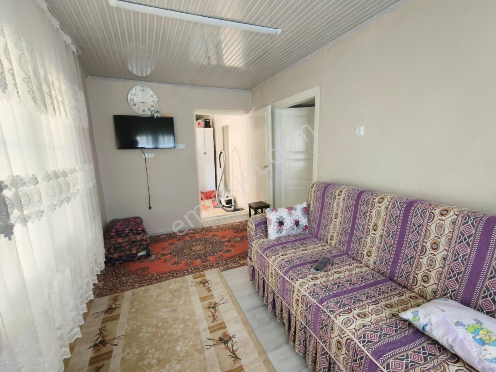 Remax Pin'den Koçarlı Birci'de Satılık Müstakil Ev Ve Arsası — fotoğraf 7