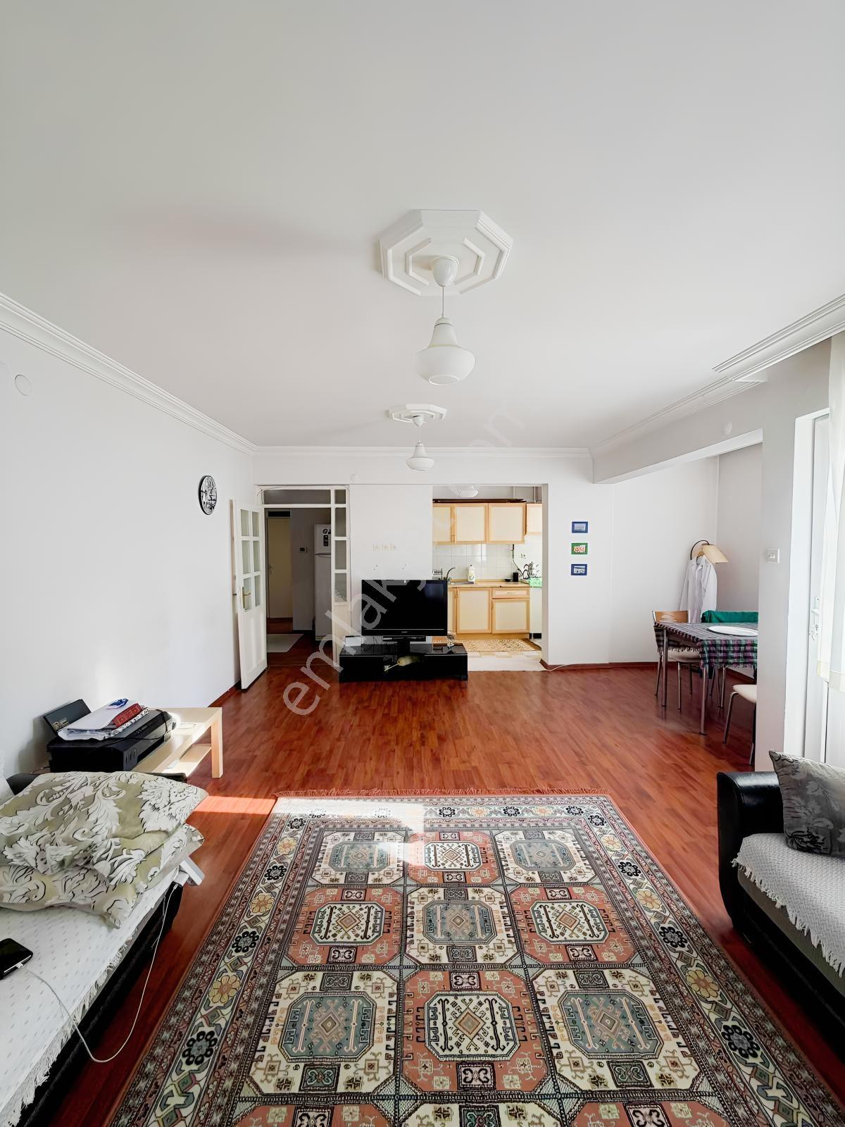 Buluruzdan Edirne Kocasinan Mahallesinde Satılık 1+1 Daire — fotoğraf 5