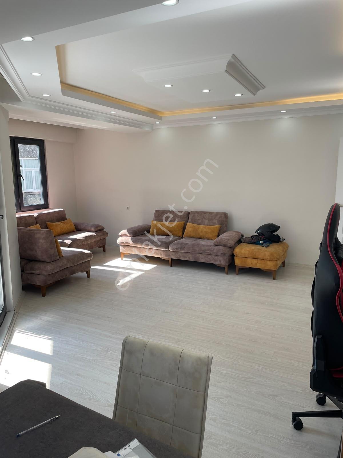 Taşınmaya Hazır 4 Yaşında Binada İskanlı Çift Balkonlu 2+1 Daire — fotoğraf 5