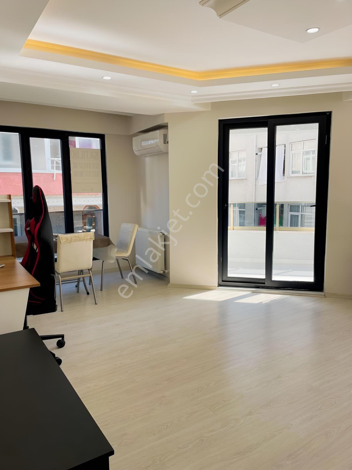 Taşınmaya Hazır 4 Yaşında Binada İskanlı Çift Balkonlu 2+1 Daire — fotoğraf 6
