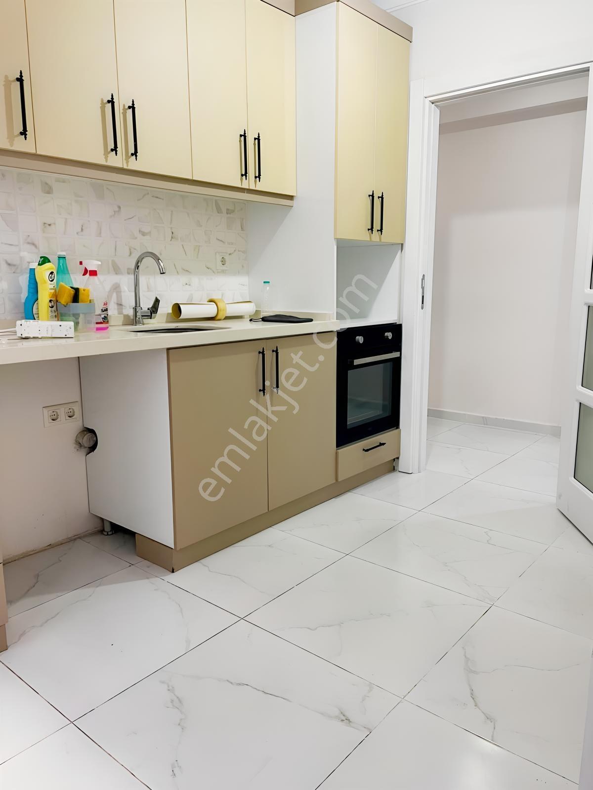 Taşınmaya Hazır 4 Yaşında Binada İskanlı Çift Balkonlu 2+1 Daire — fotoğraf 14