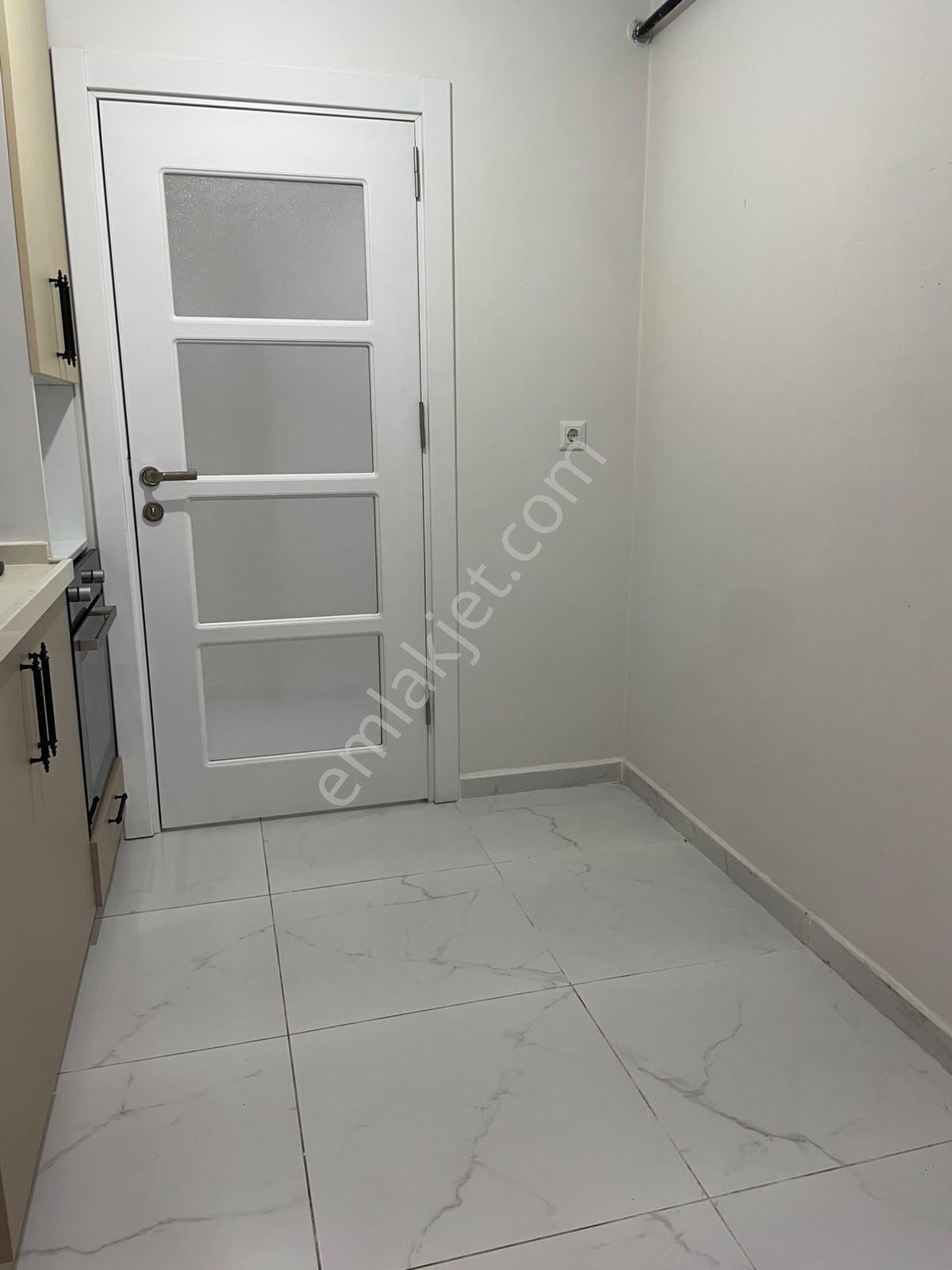 Taşınmaya Hazır 4 Yaşında Binada İskanlı Çift Balkonlu 2+1 Daire — fotoğraf 15