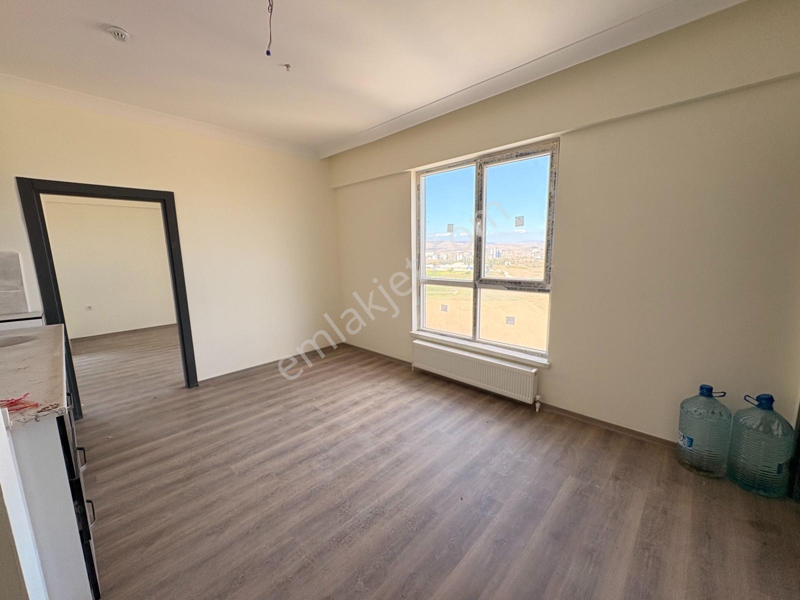 Esenboğa'da 1+1, Sıfır, 11. Katta, Manzaralı Daire! — fotoğraf 6